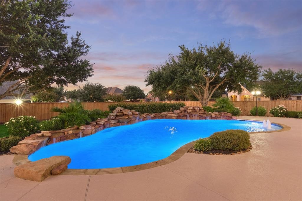 20806 E Cameron Ridge Drive Property Photo 35
