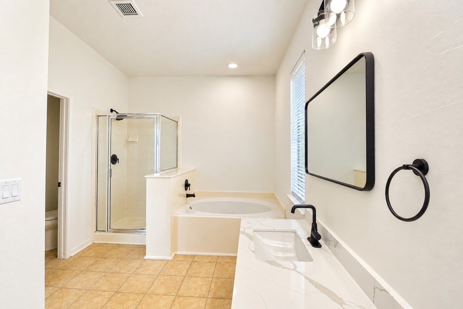 2922 Veva Drive Property Photo 18