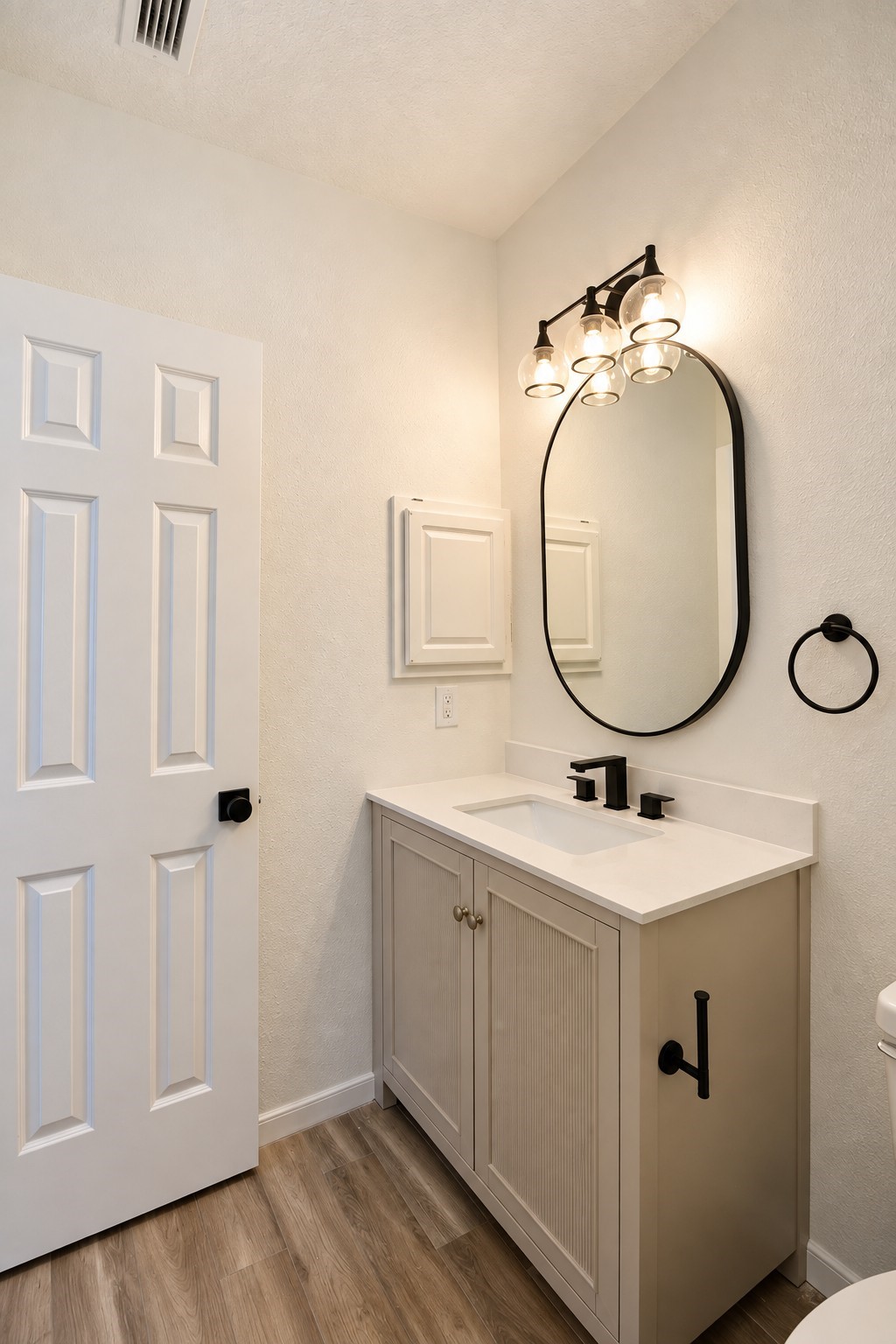 2922 Veva Drive Property Photo 19