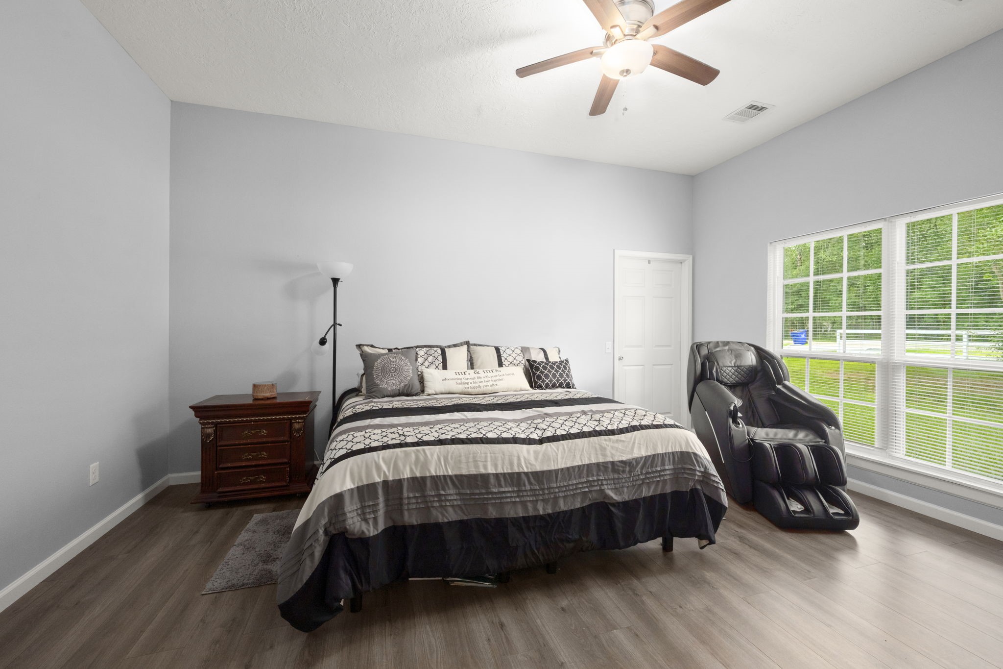 10871 Coaster Lane Property Photo 9