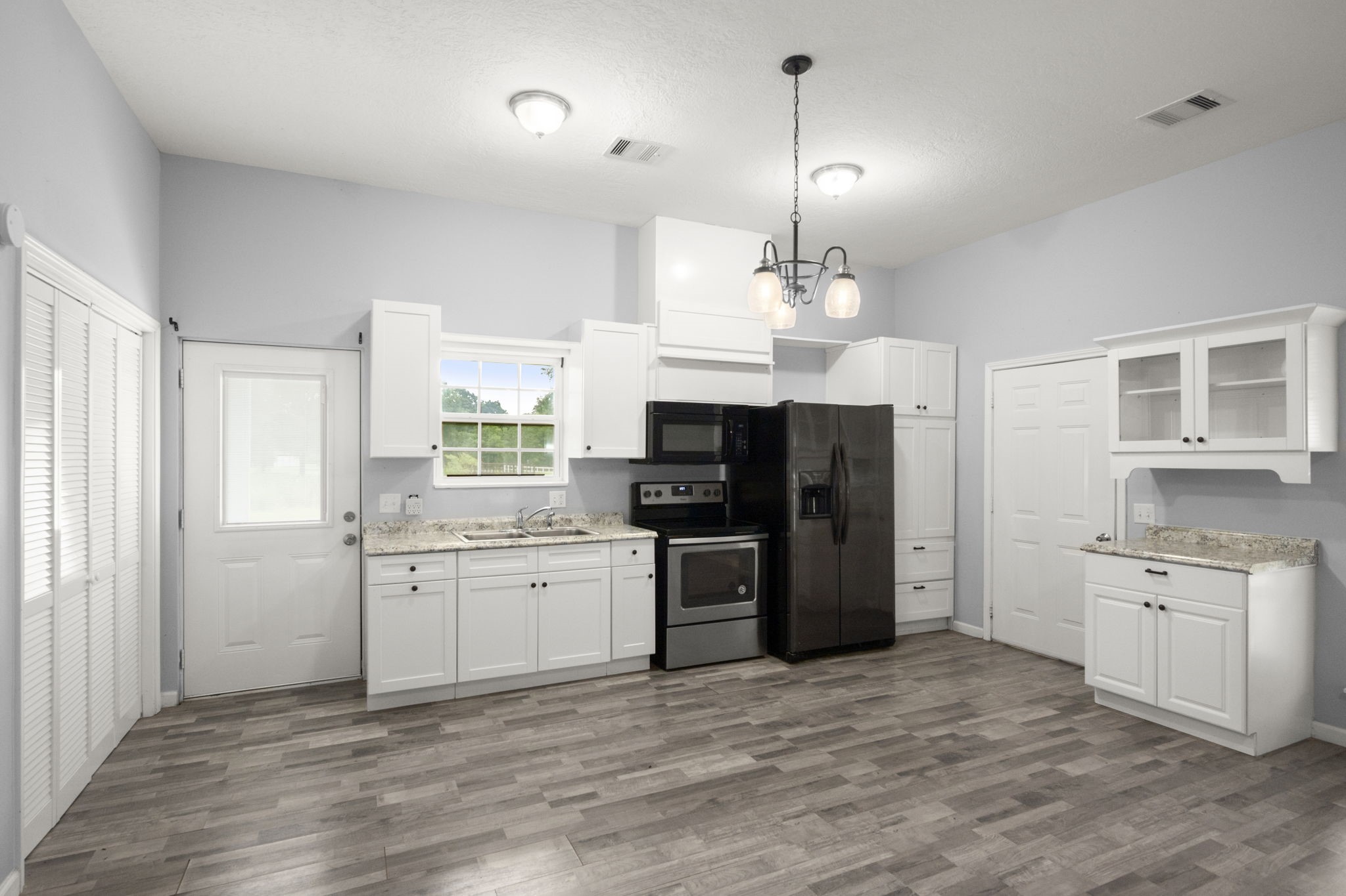 10871 Coaster Lane Property Photo 18