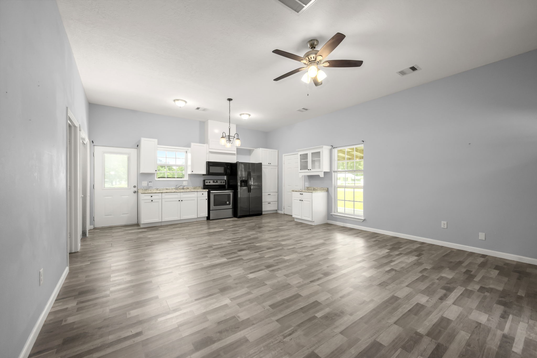 10871 Coaster Lane Property Photo 19