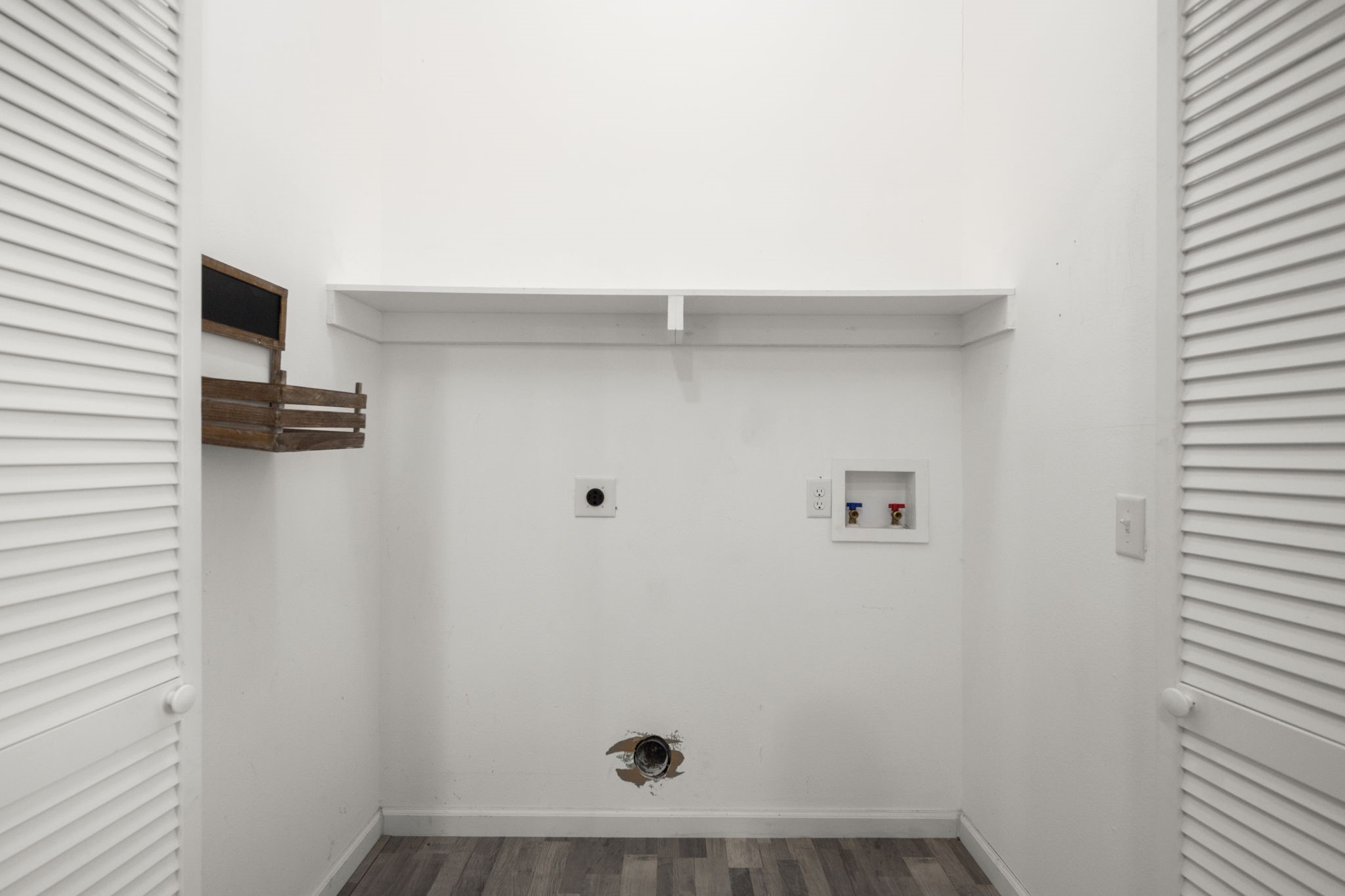 10871 Coaster Lane Property Photo 27