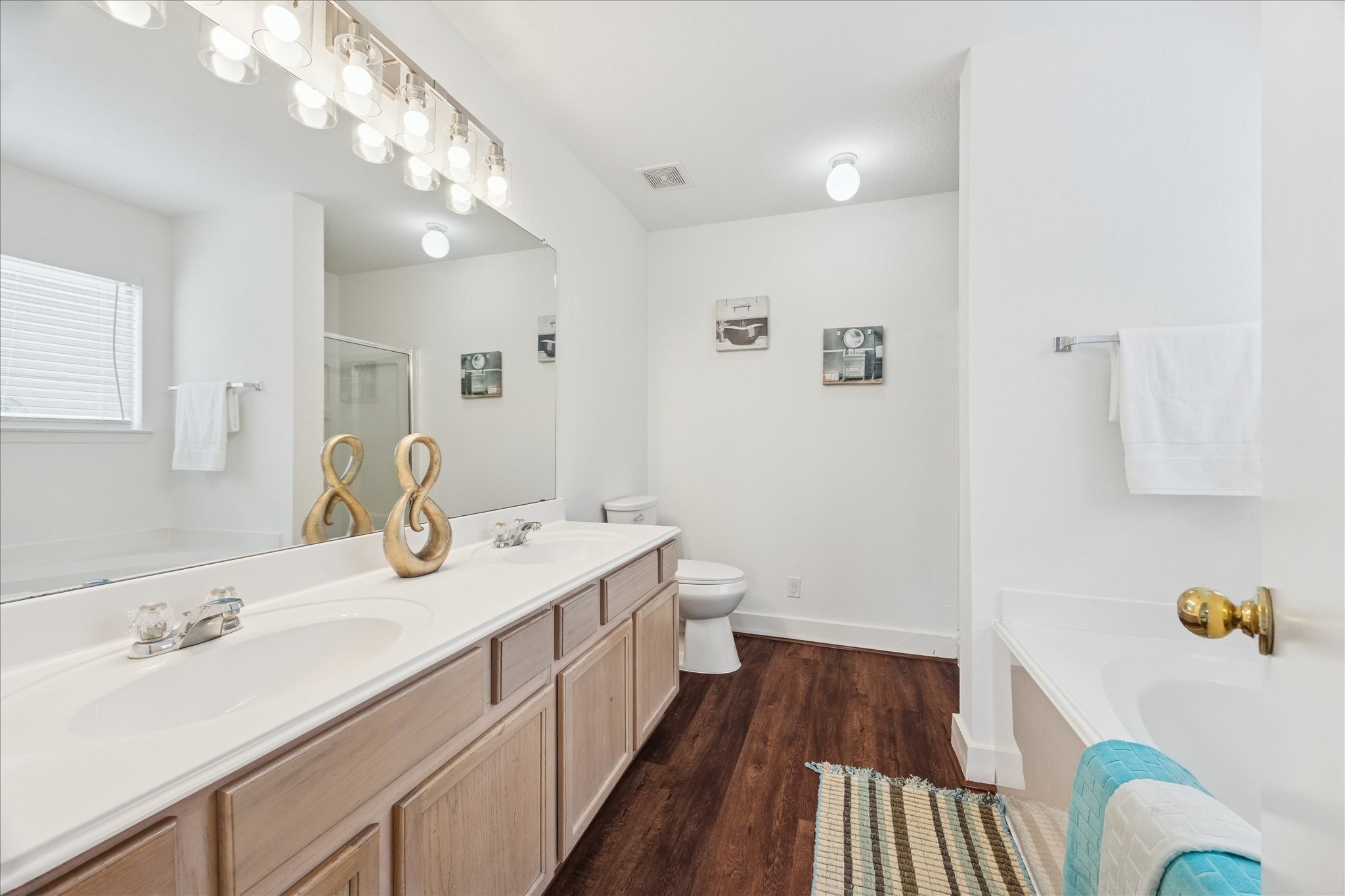 10727 Cobblecreek Way Property Photo 12