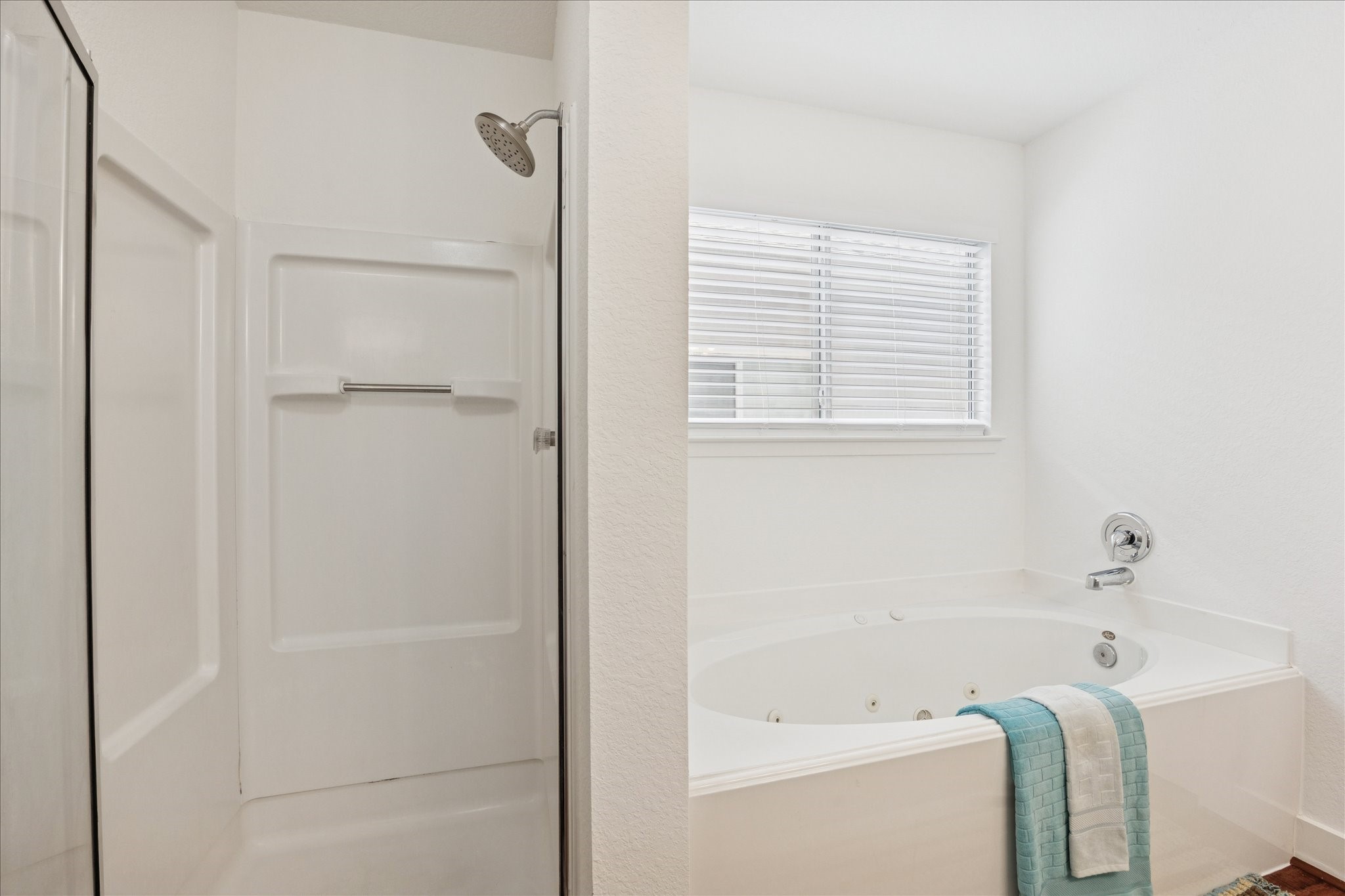 10727 Cobblecreek Way Property Photo 13