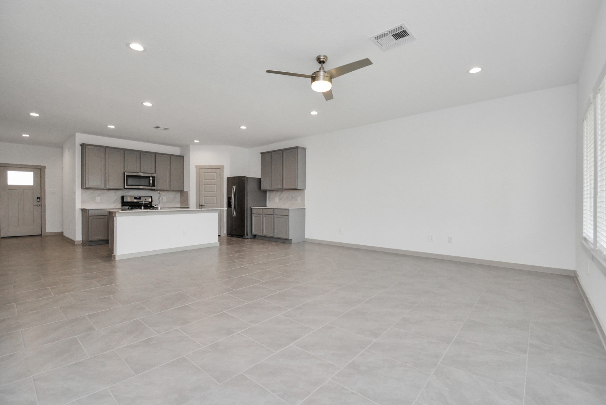 4010 Elk Creek Court Property Photo 14