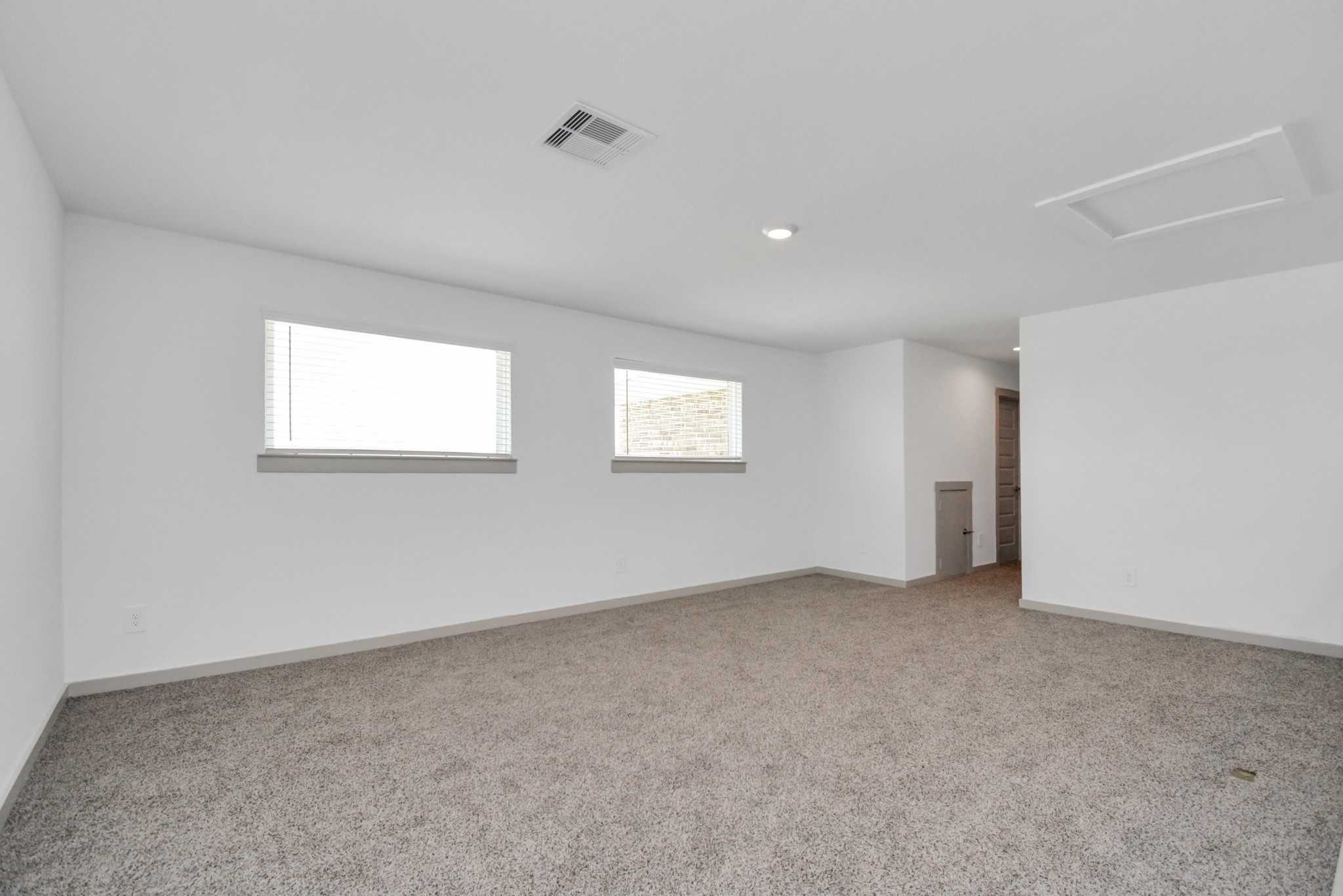 4010 Elk Creek Court Property Photo 24