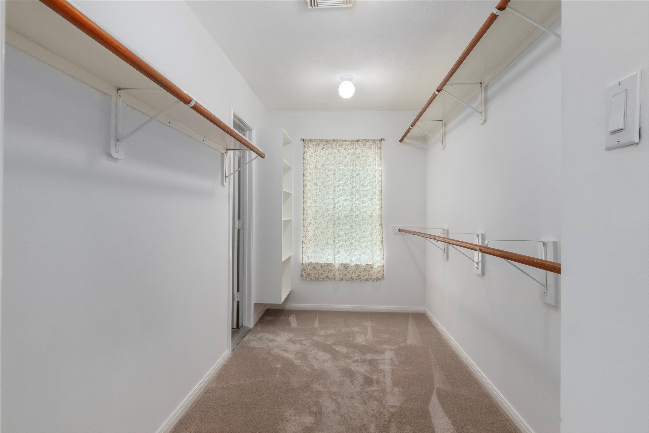 5011 White Manor Drive Property Photo 24