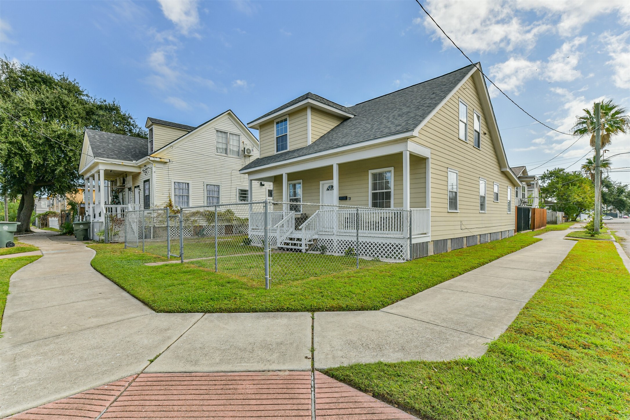 2727 Avenue K Property Photo 3
