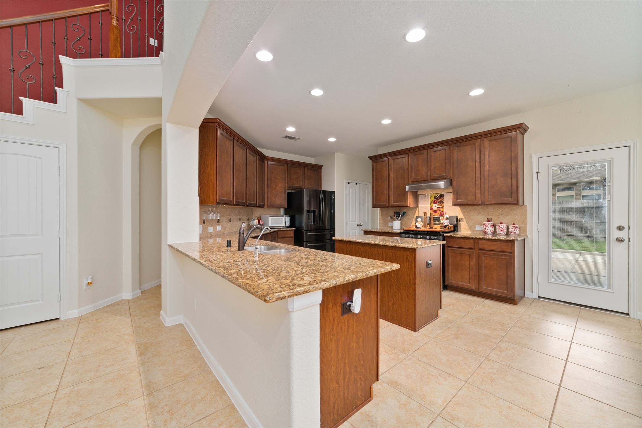 17622 Barrowfield Lane Property Photo 7