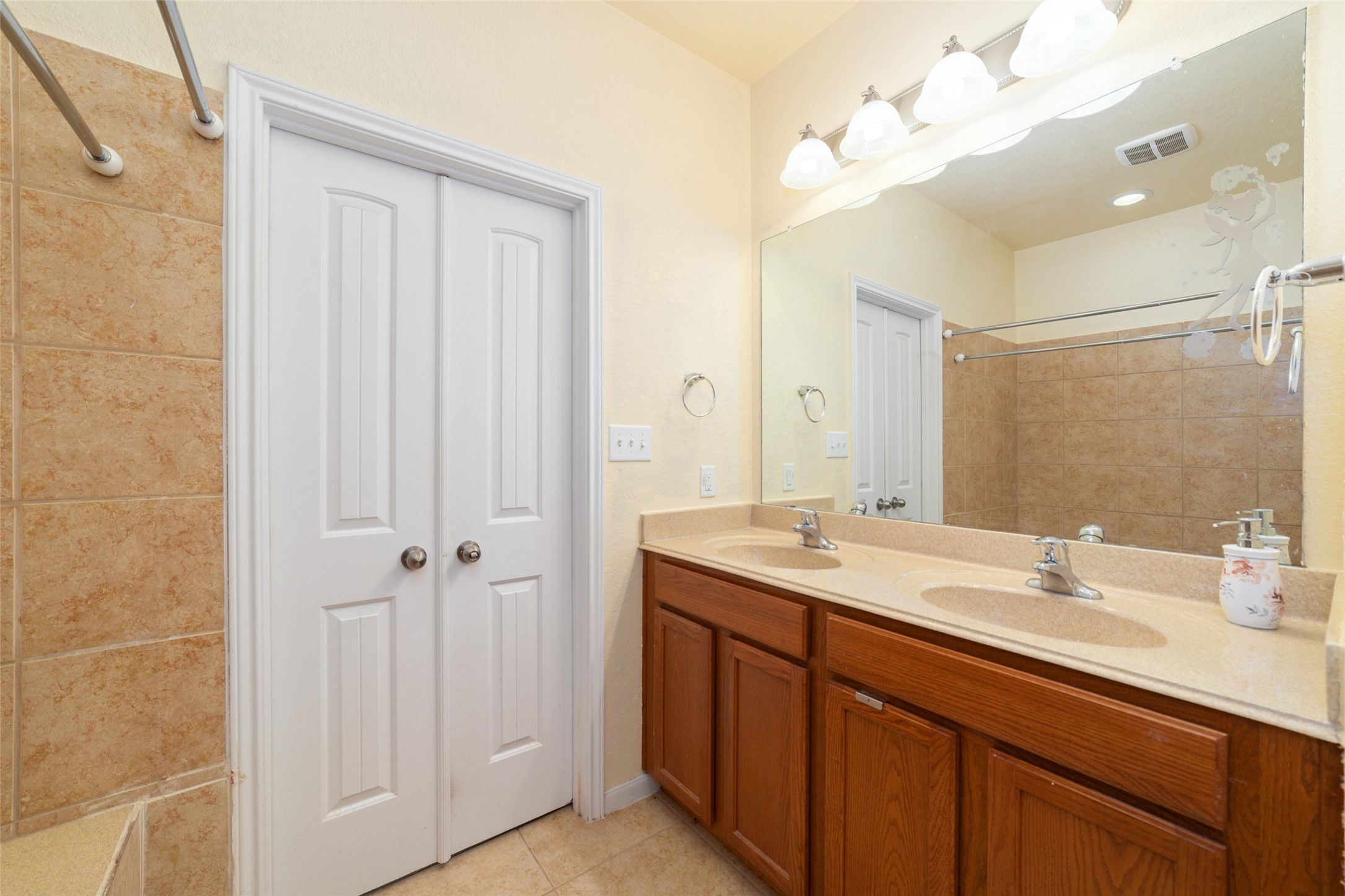 17622 Barrowfield Lane Property Photo 14