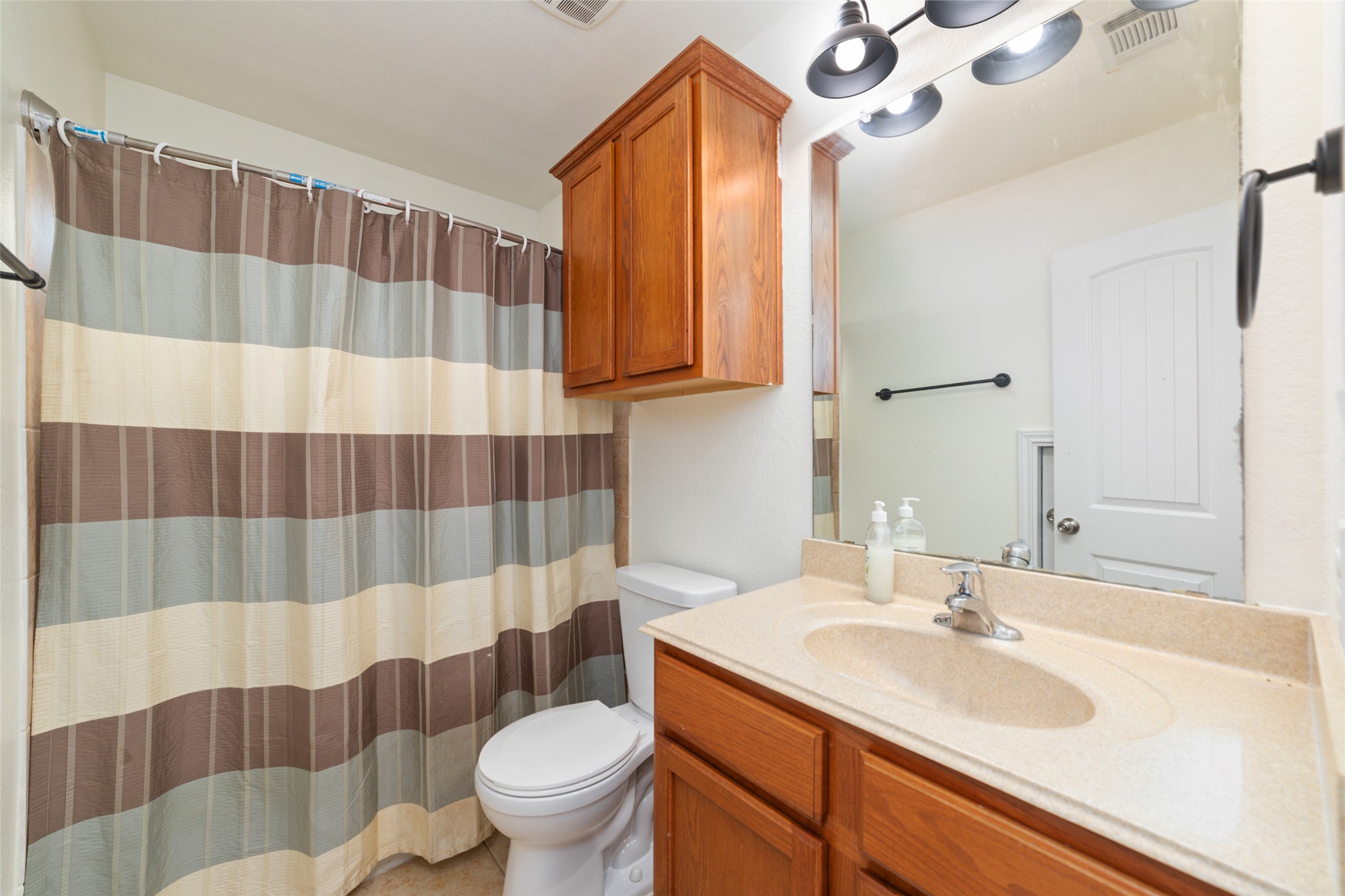 17622 Barrowfield Lane Property Photo 19