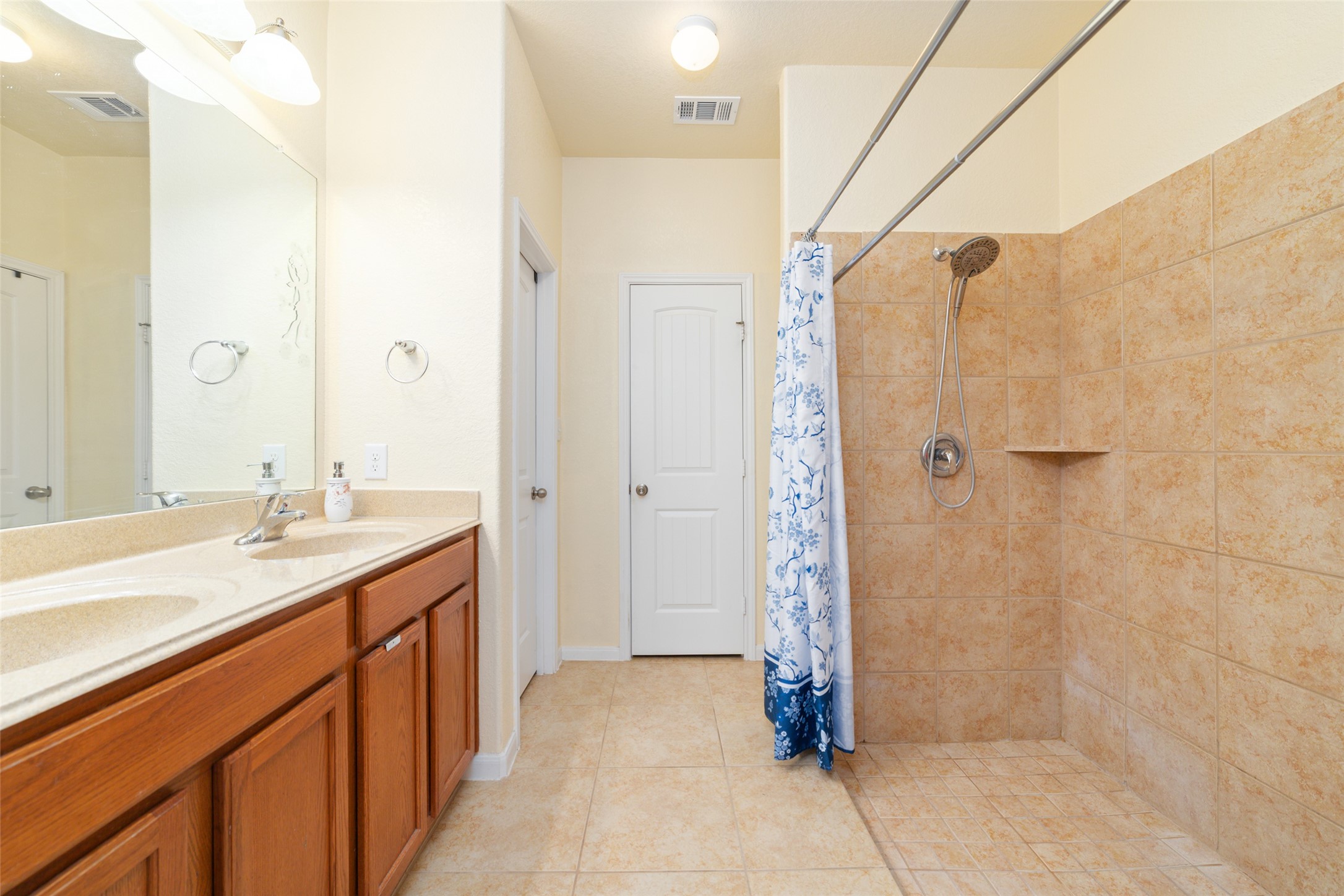 17622 Barrowfield Lane Property Photo 22