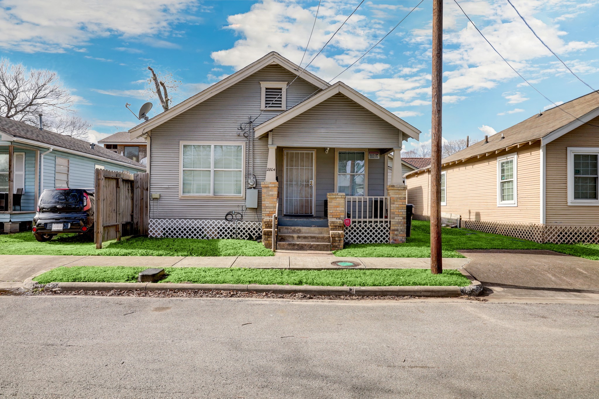 2804 Netleton St Property Photo 2