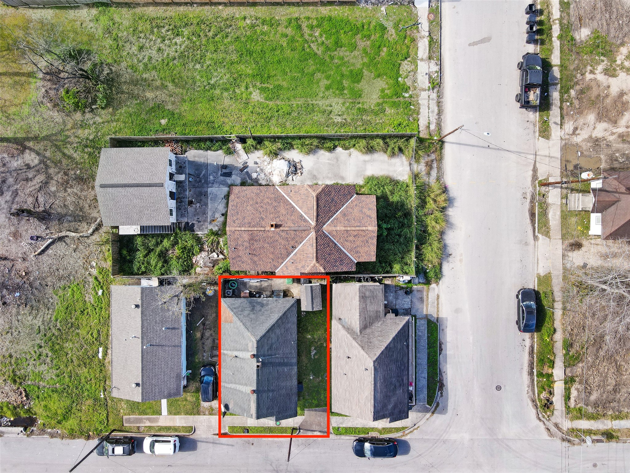 2804 Netleton St Property Photo 4