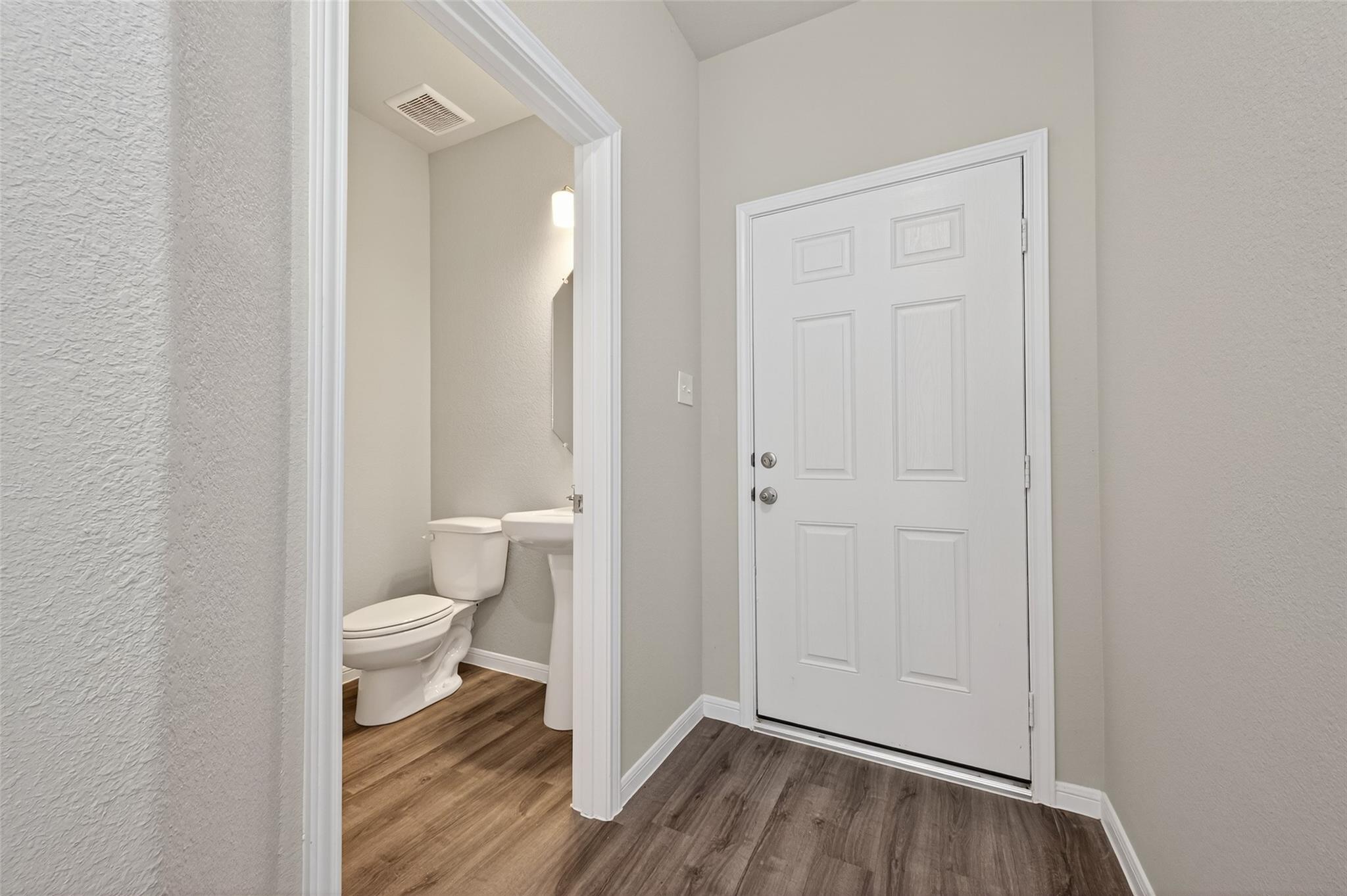 306 Emerald Thicket Lane Property Photo 5