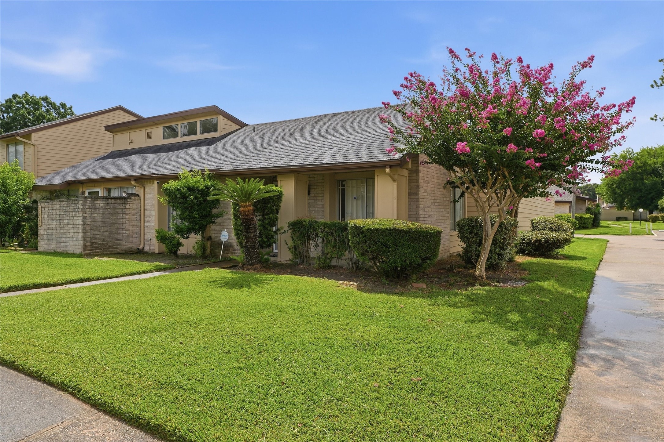 10331 Huntington Place Drive 331 Property Photo 1