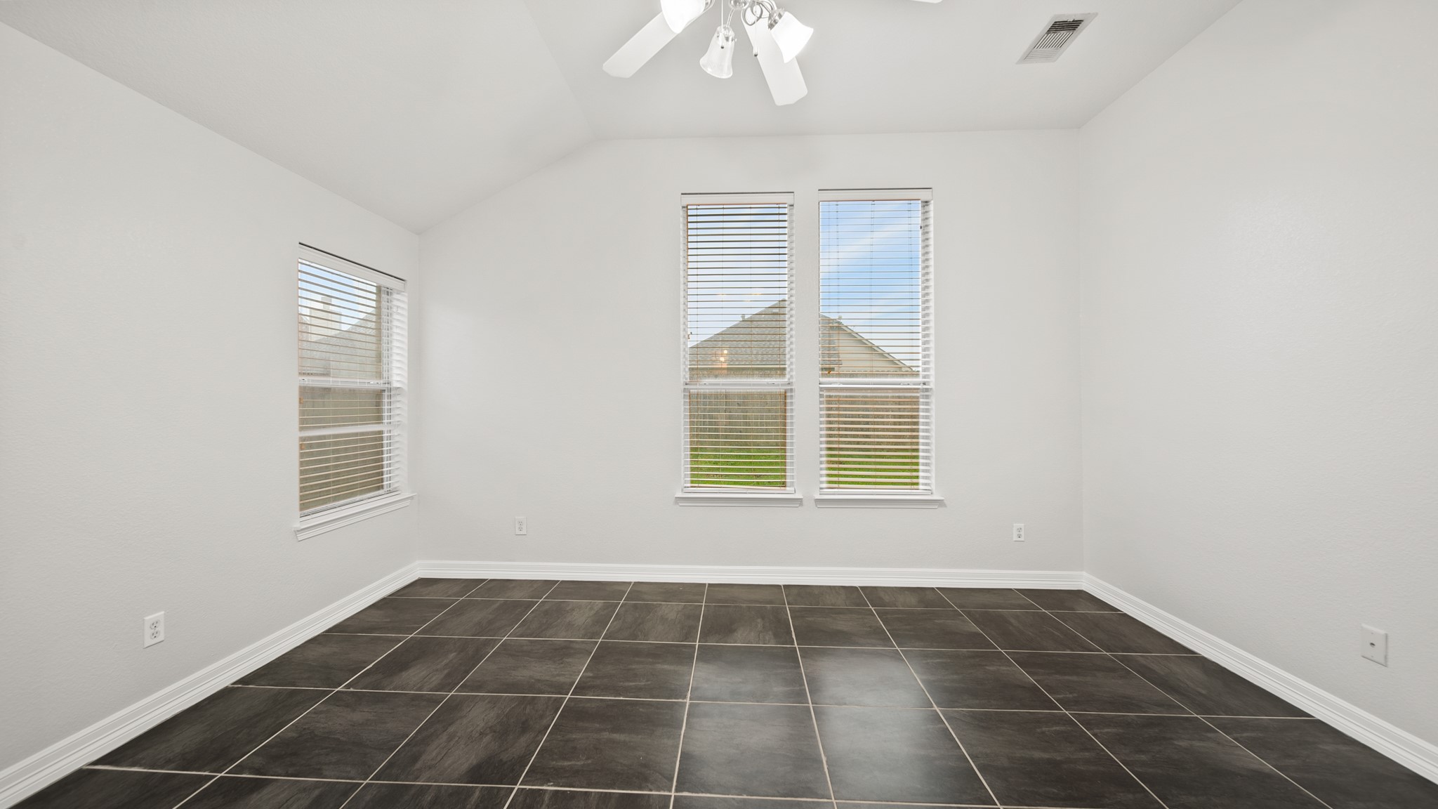 15218 Arnold Property Photo 22