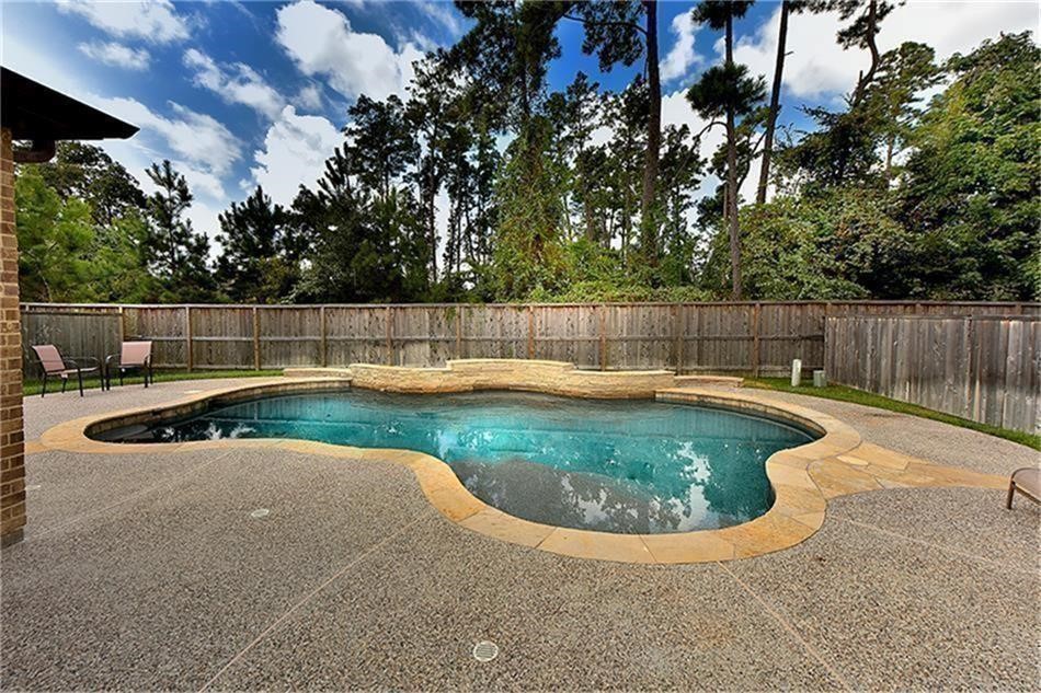 126 Hearthshire Circle Property Photo 4