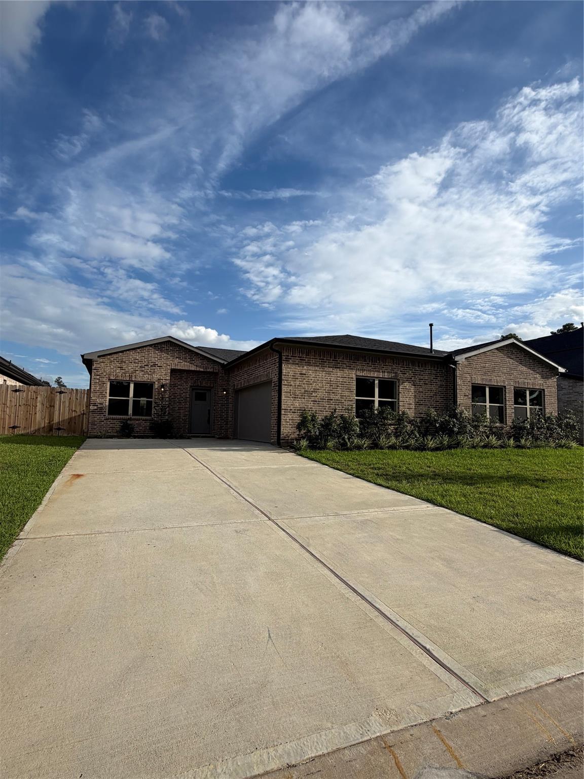 2615 Piemonte Avenue Cir, Spring TX 77388 Property Photo 1