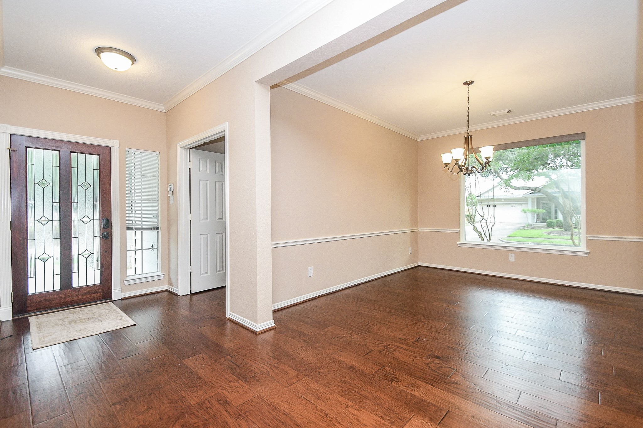 1115 Autumn Green Drive Property Photo 6