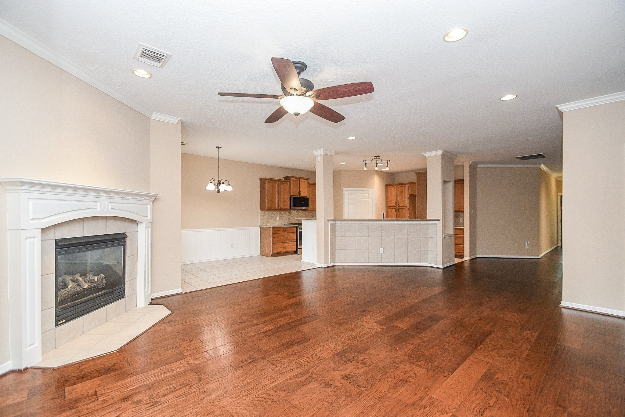 1115 Autumn Green Drive Property Photo 10