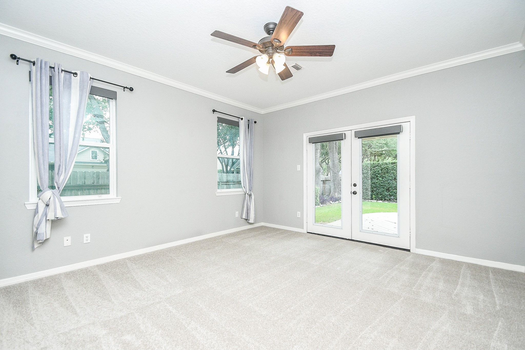 1115 Autumn Green Drive Property Photo 16