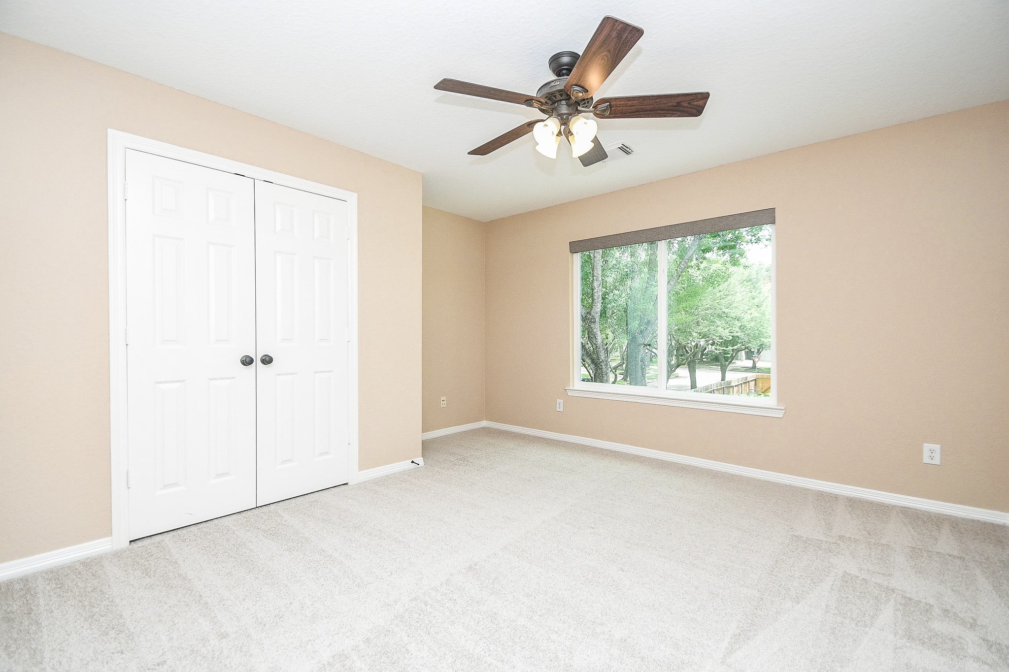 1115 Autumn Green Drive Property Photo 23