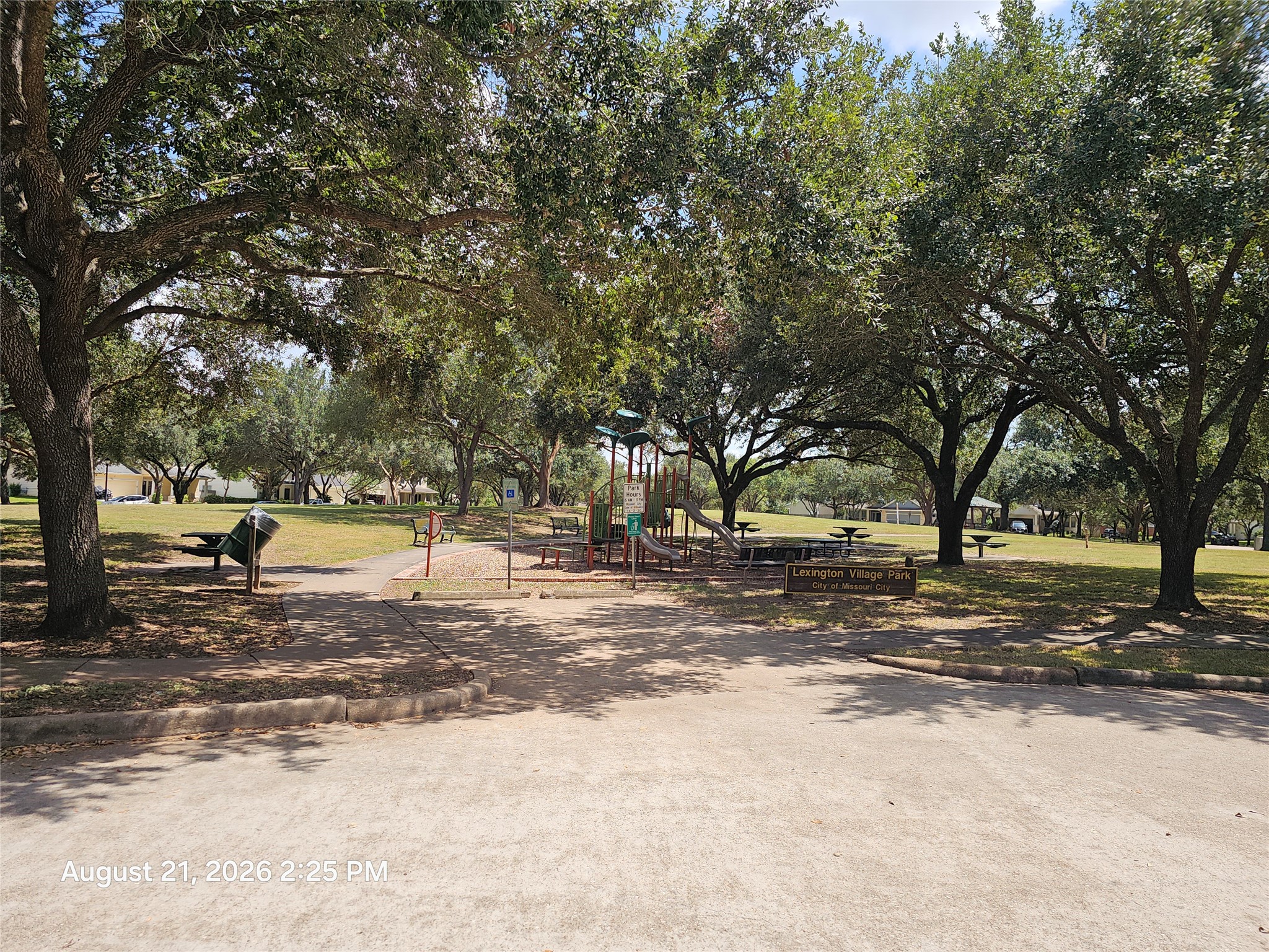 1115 Autumn Green Drive Property Photo 34