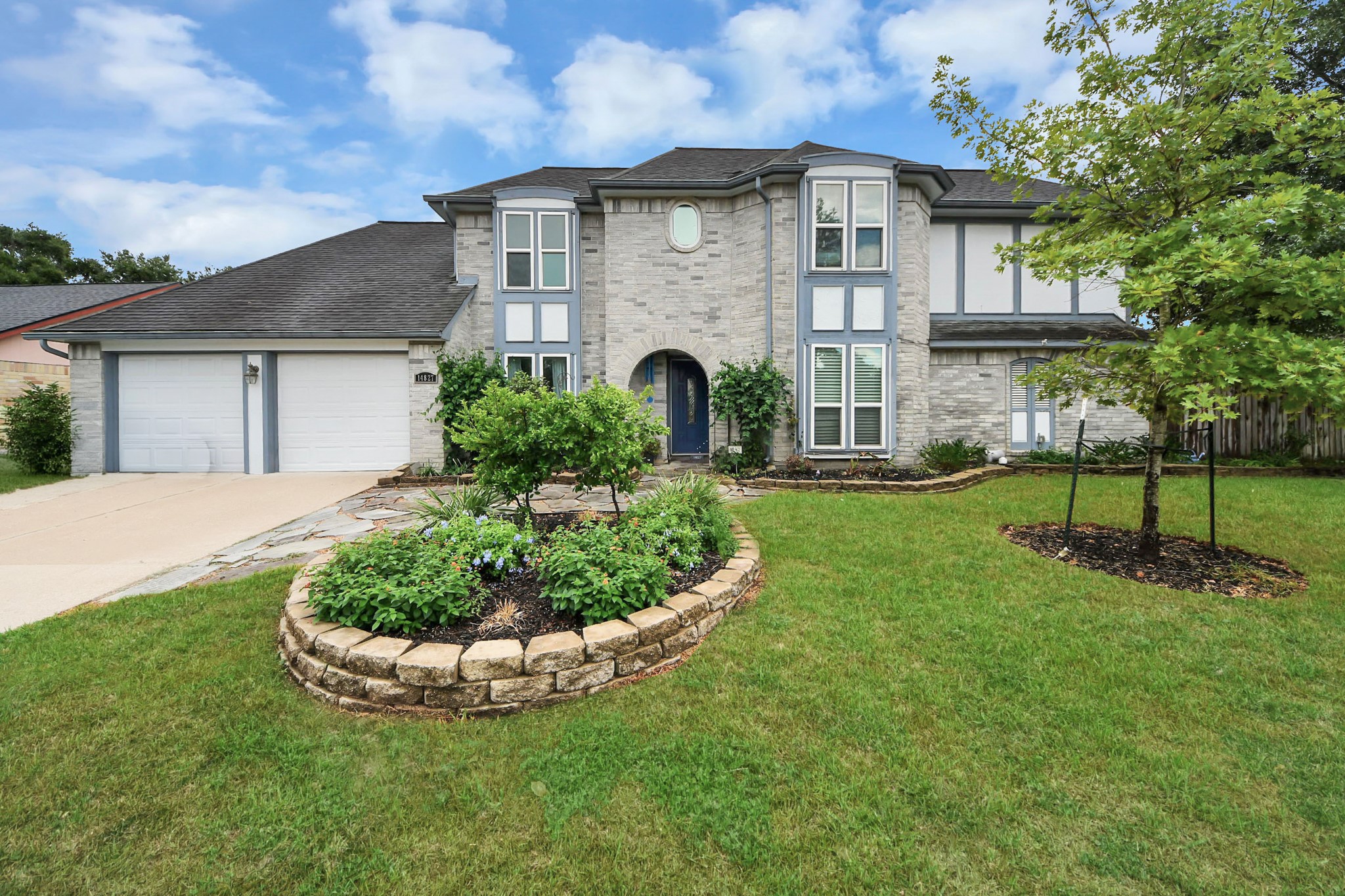 14827 Cypress Ridge Drive Property Photo 2