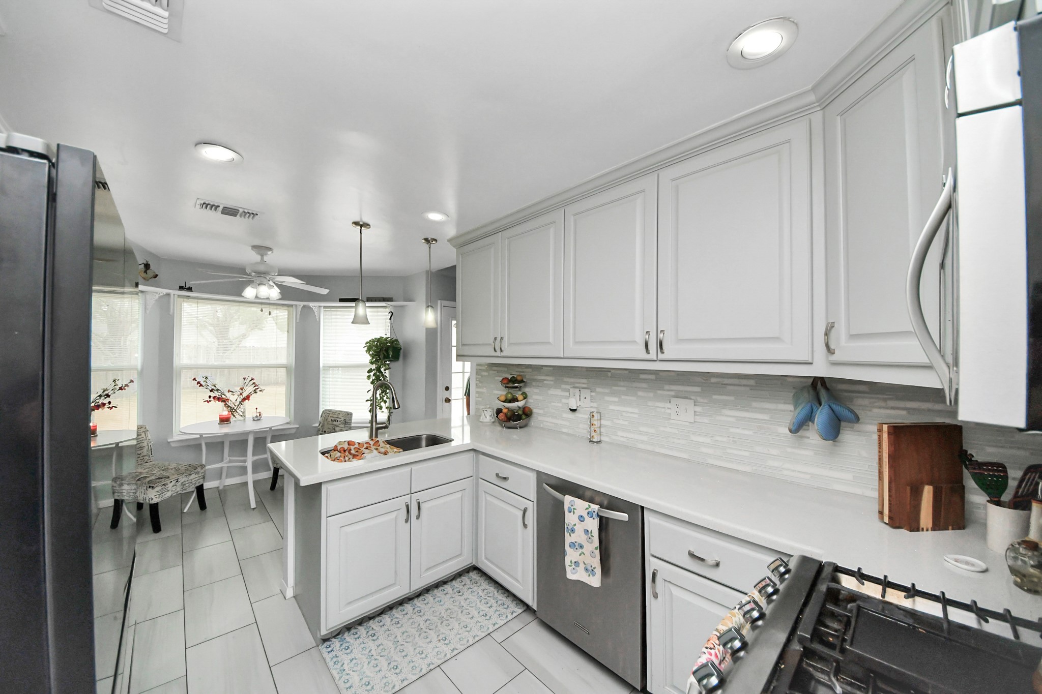 14827 Cypress Ridge Drive Property Photo 8