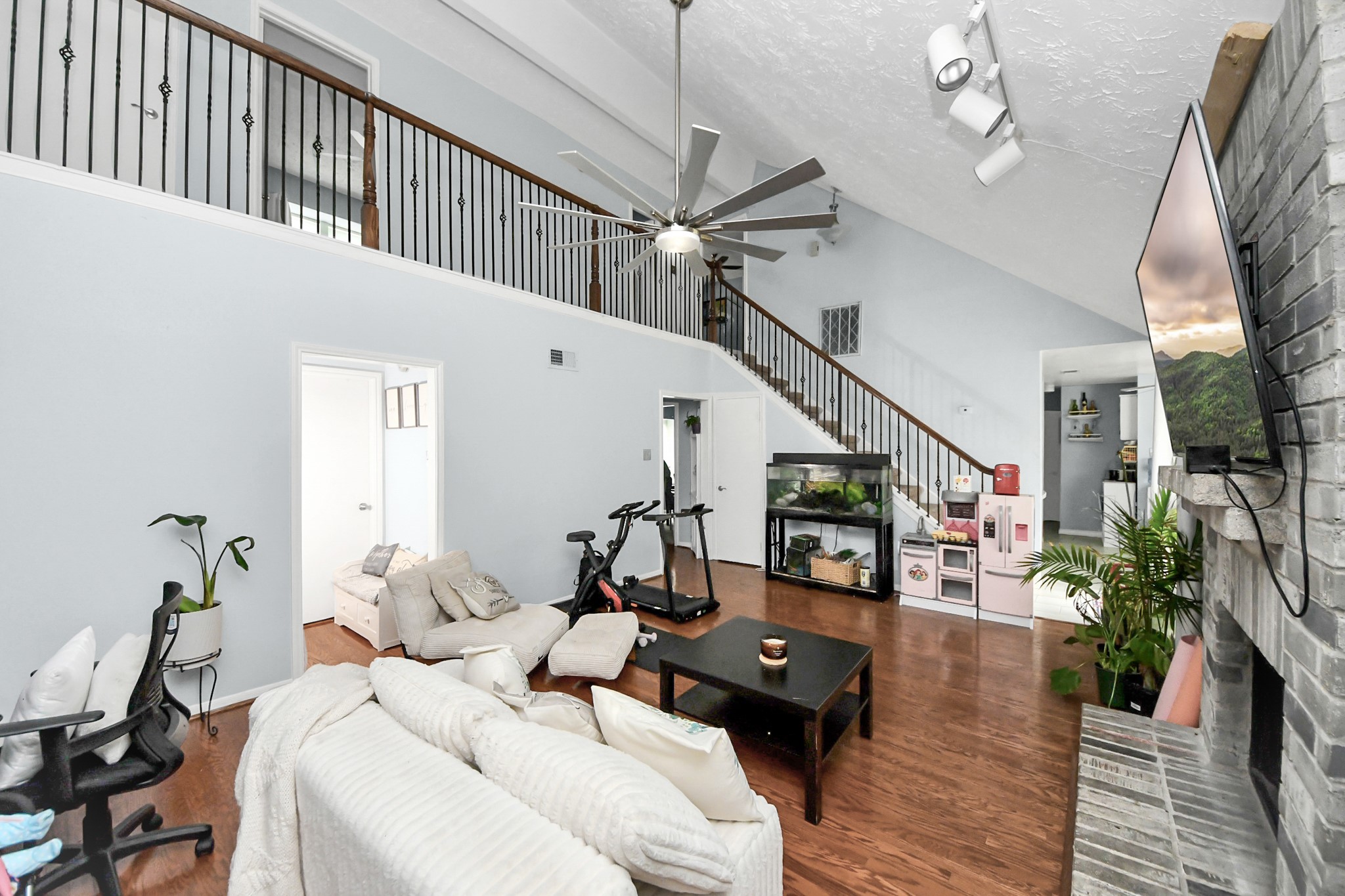 14827 Cypress Ridge Drive Property Photo 19