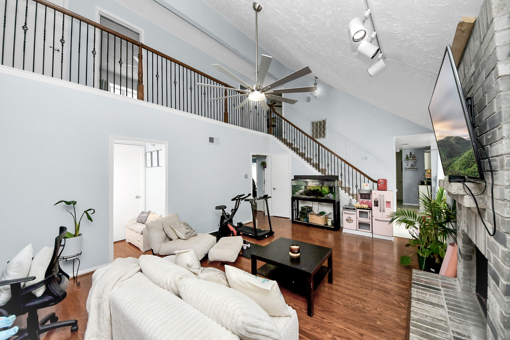 14827 Cypress Ridge Drive Property Photo 20