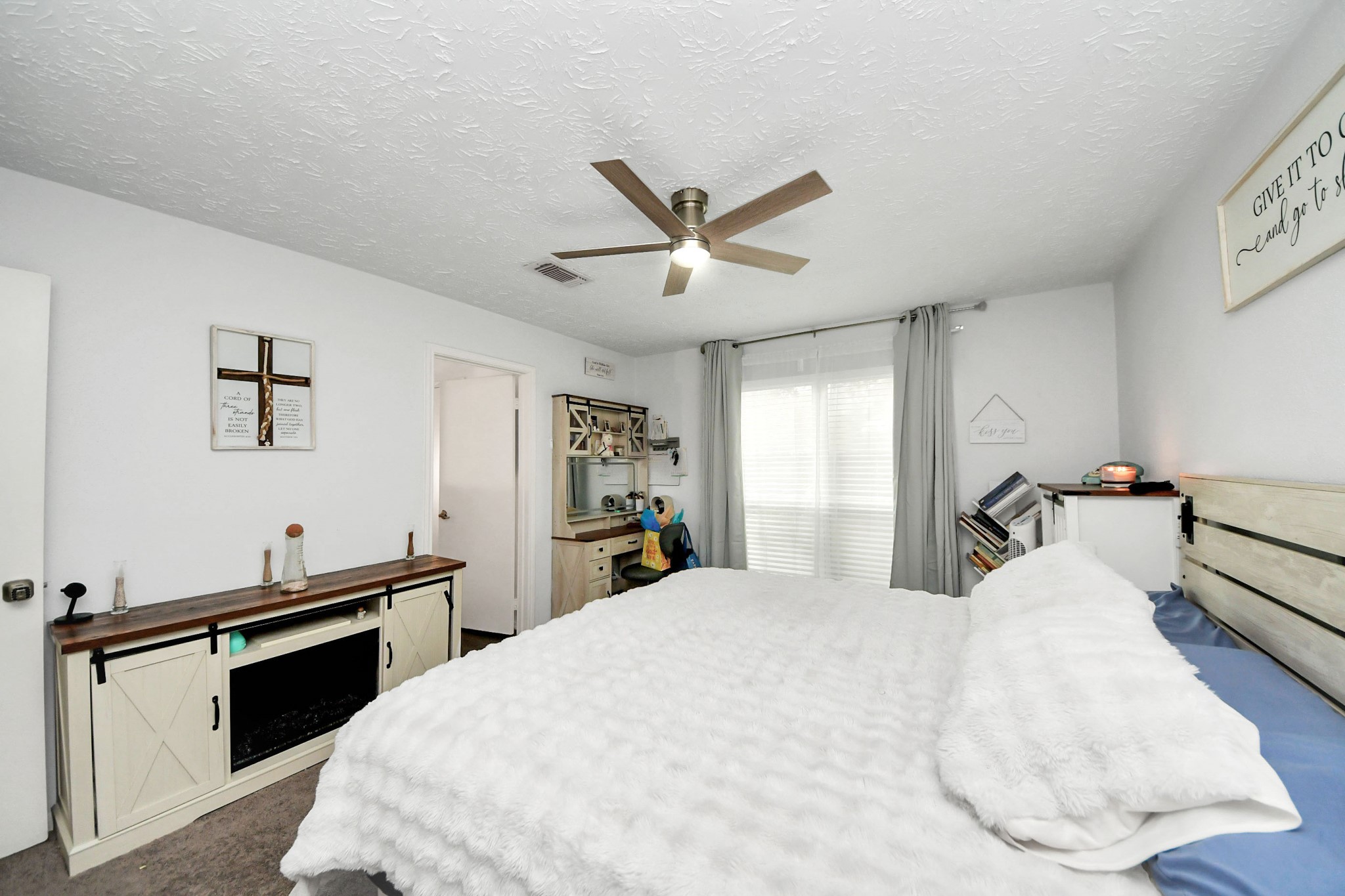 14827 Cypress Ridge Drive Property Photo 25