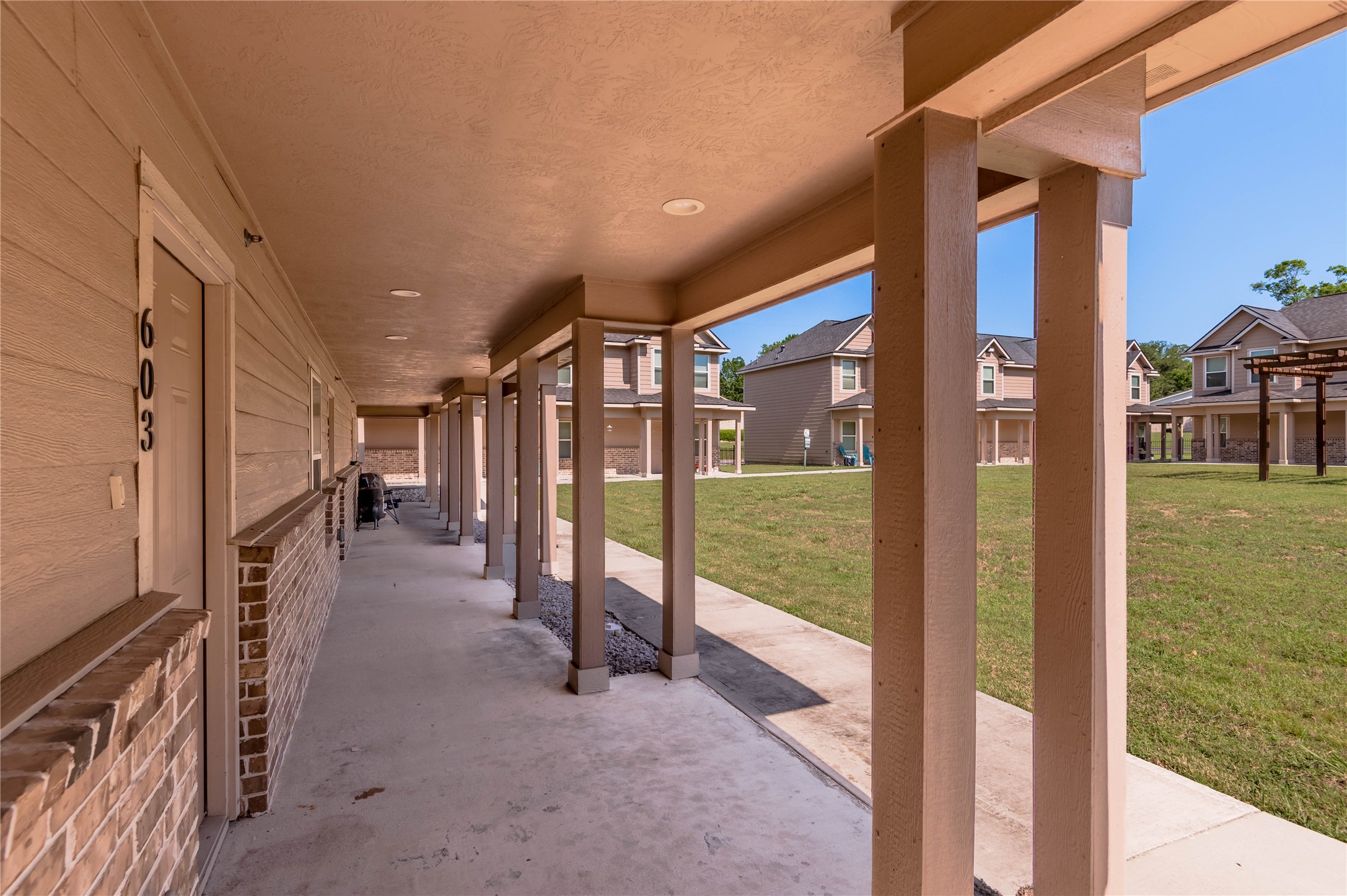 2002 20th Street 603 Property Photo 4