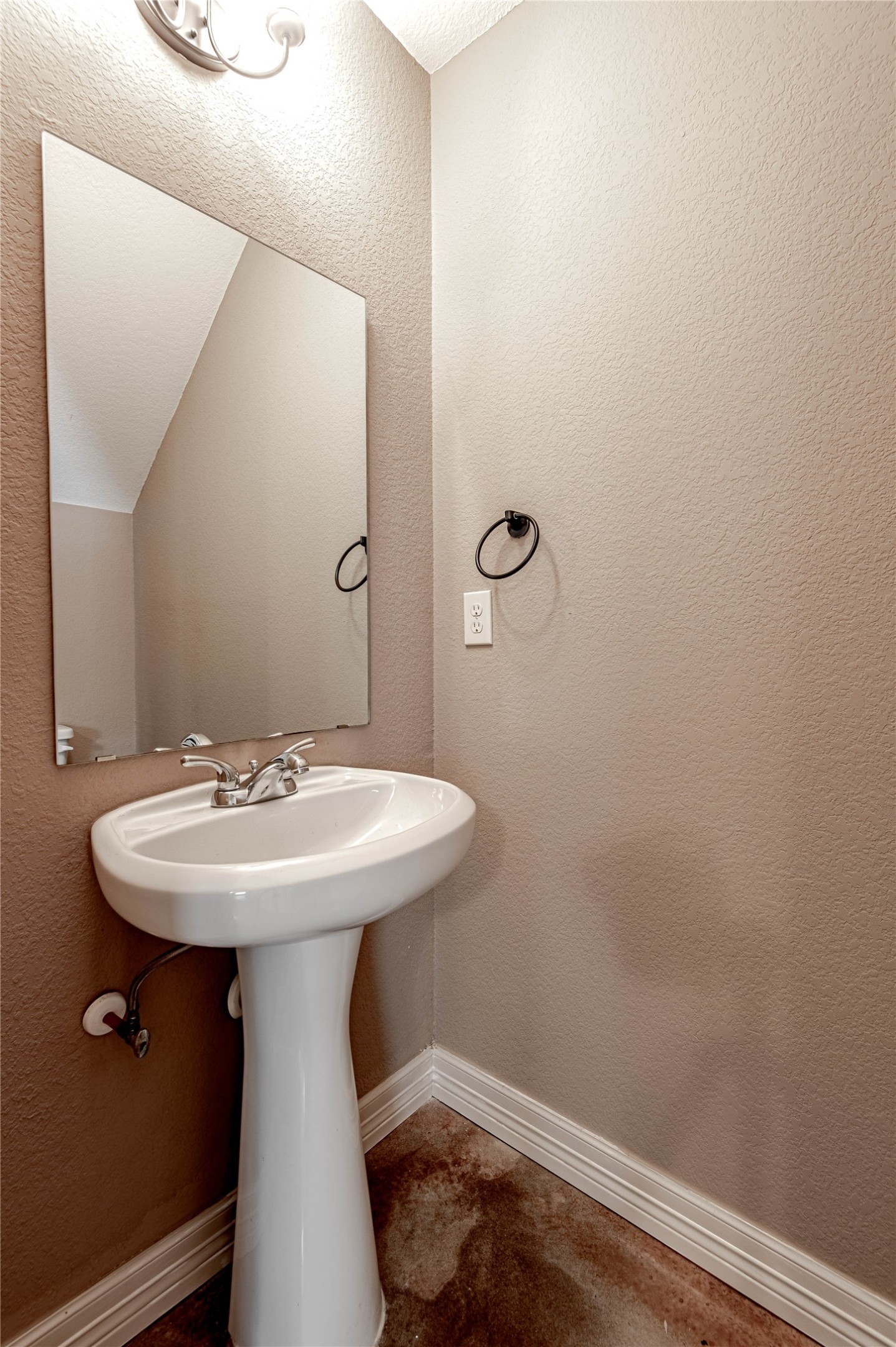 2002 20th Street 603 Property Photo 14