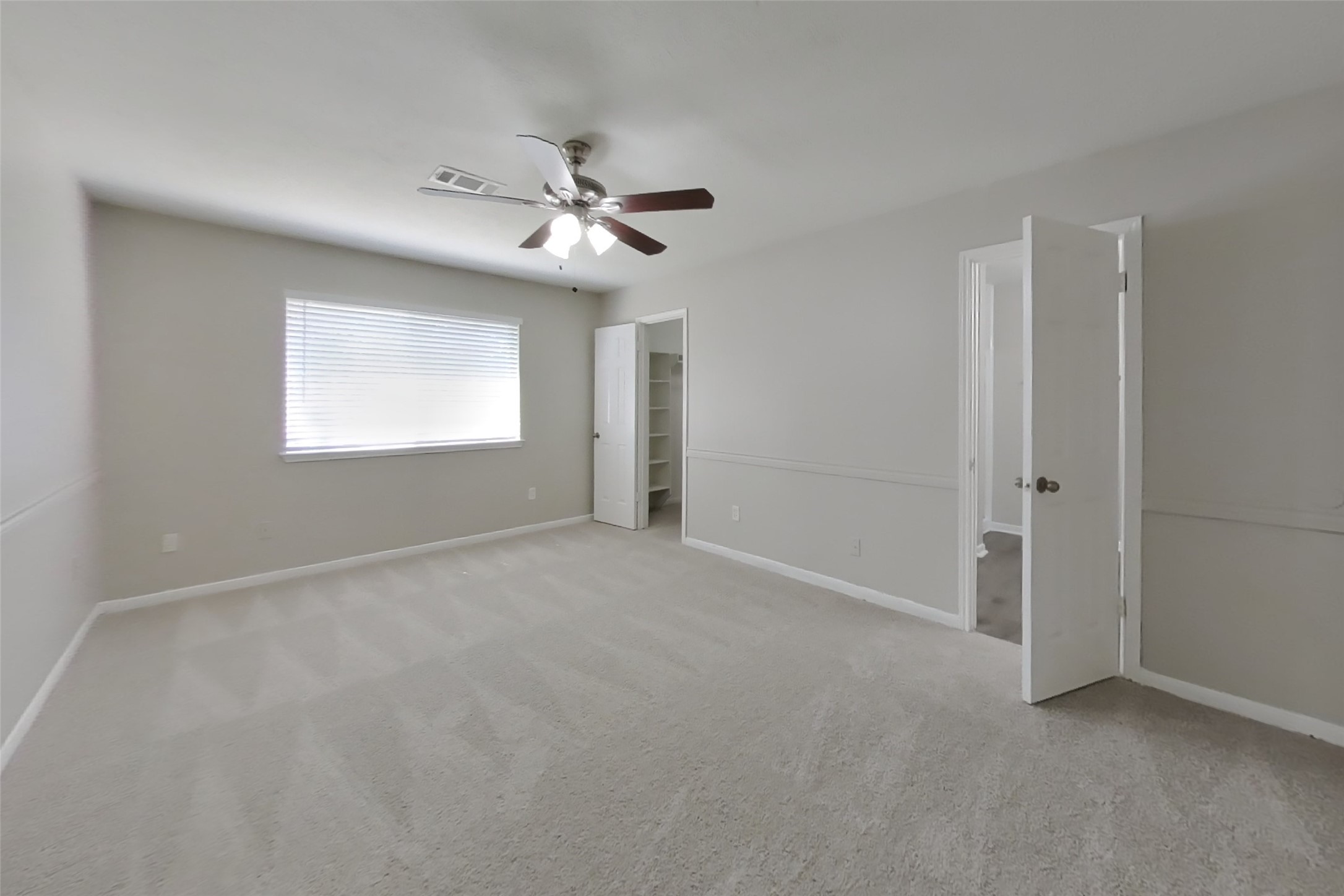 20103 Bambiwoods Drive Property Photo 6