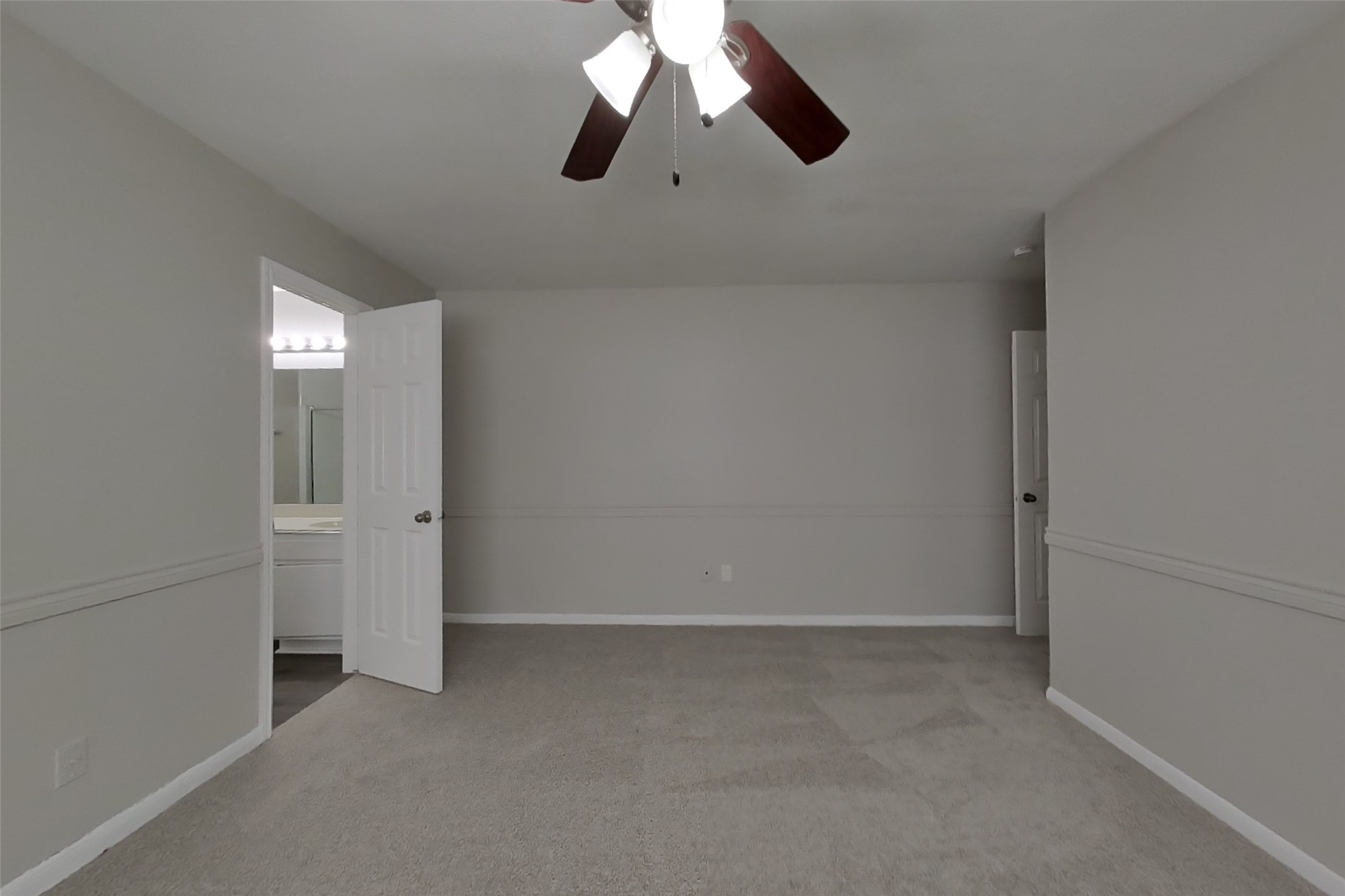 20103 Bambiwoods Drive Property Photo 7