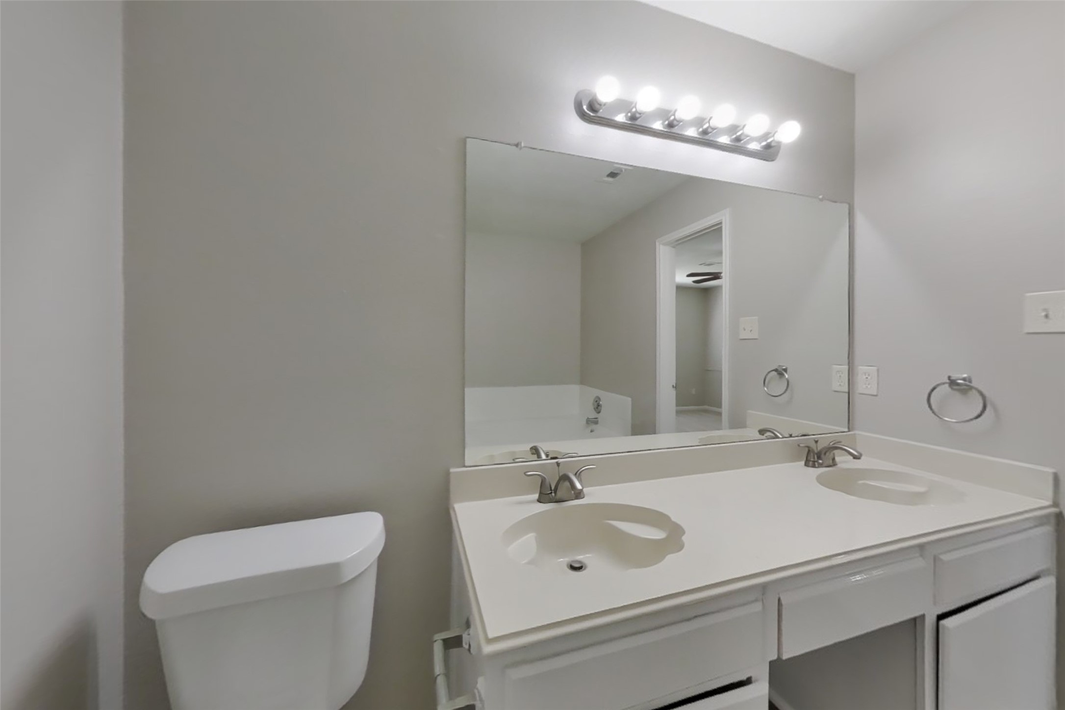 20103 Bambiwoods Drive Property Photo 8