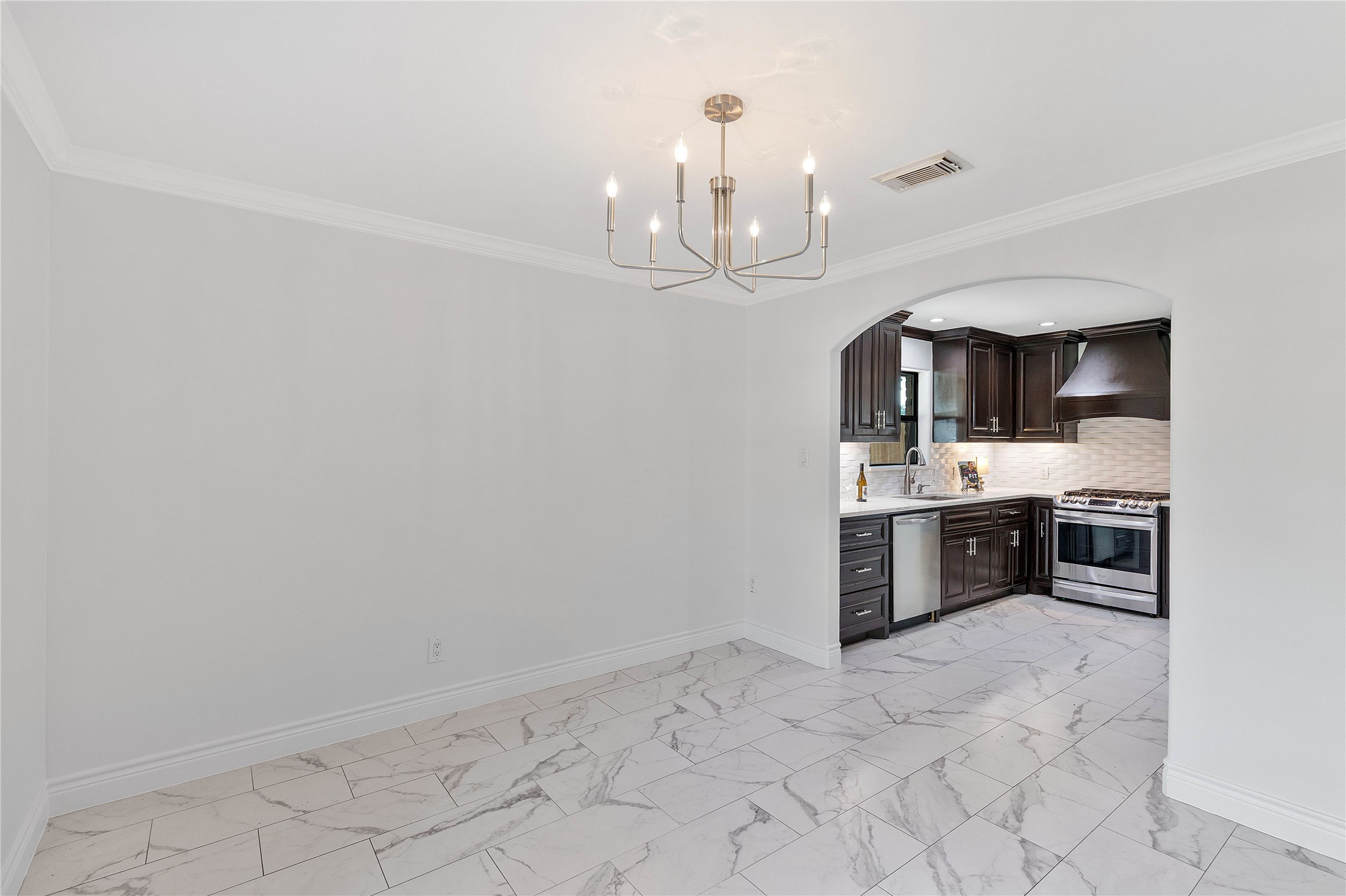 7615 Fernbrook Lane Property Photo 13