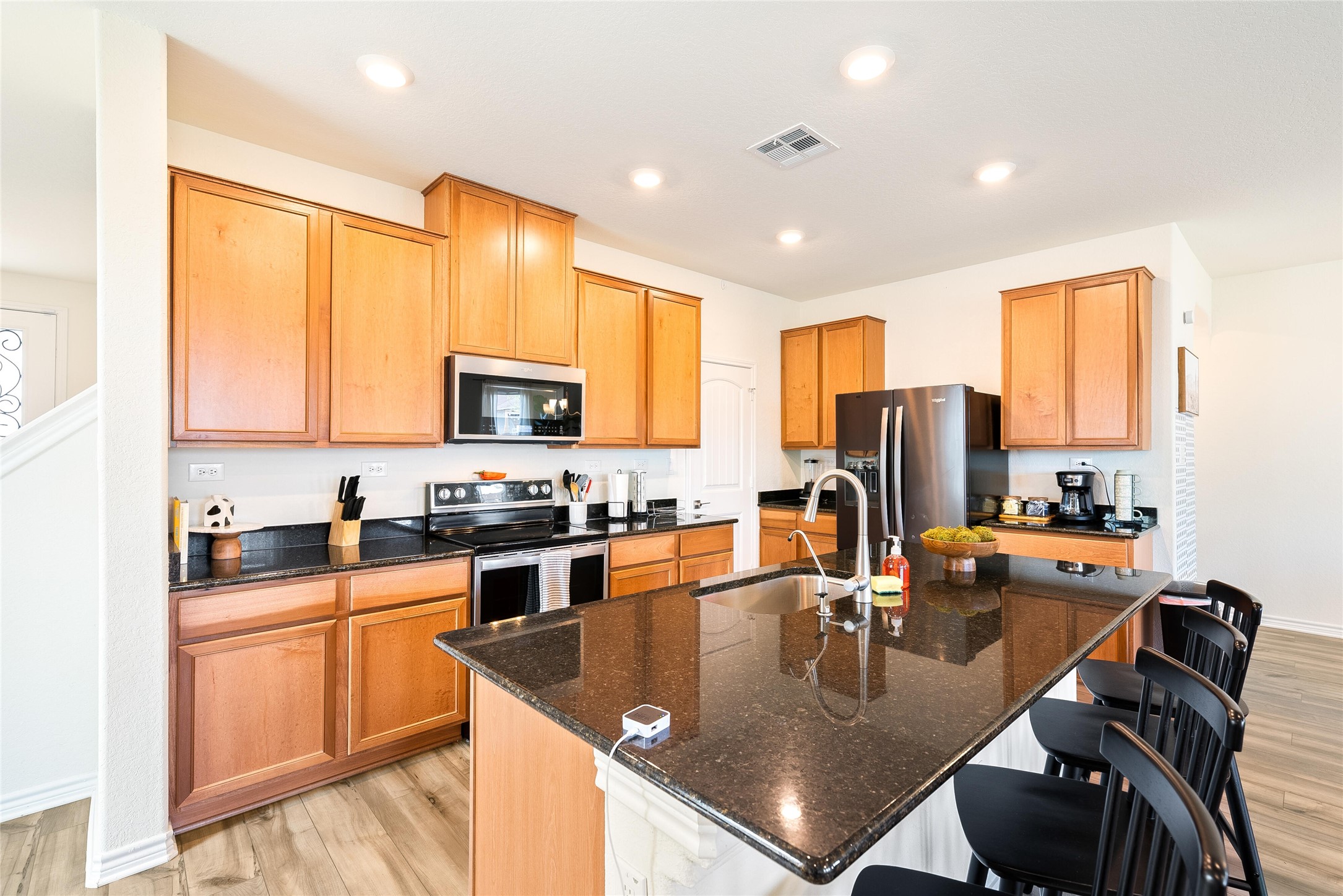 2406 Indian Forest Property Photo 6