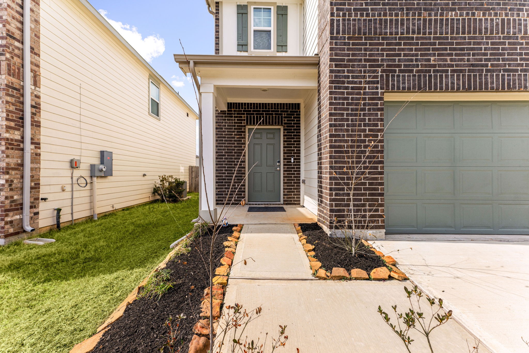 718 Amesbury Road Property Photo 4