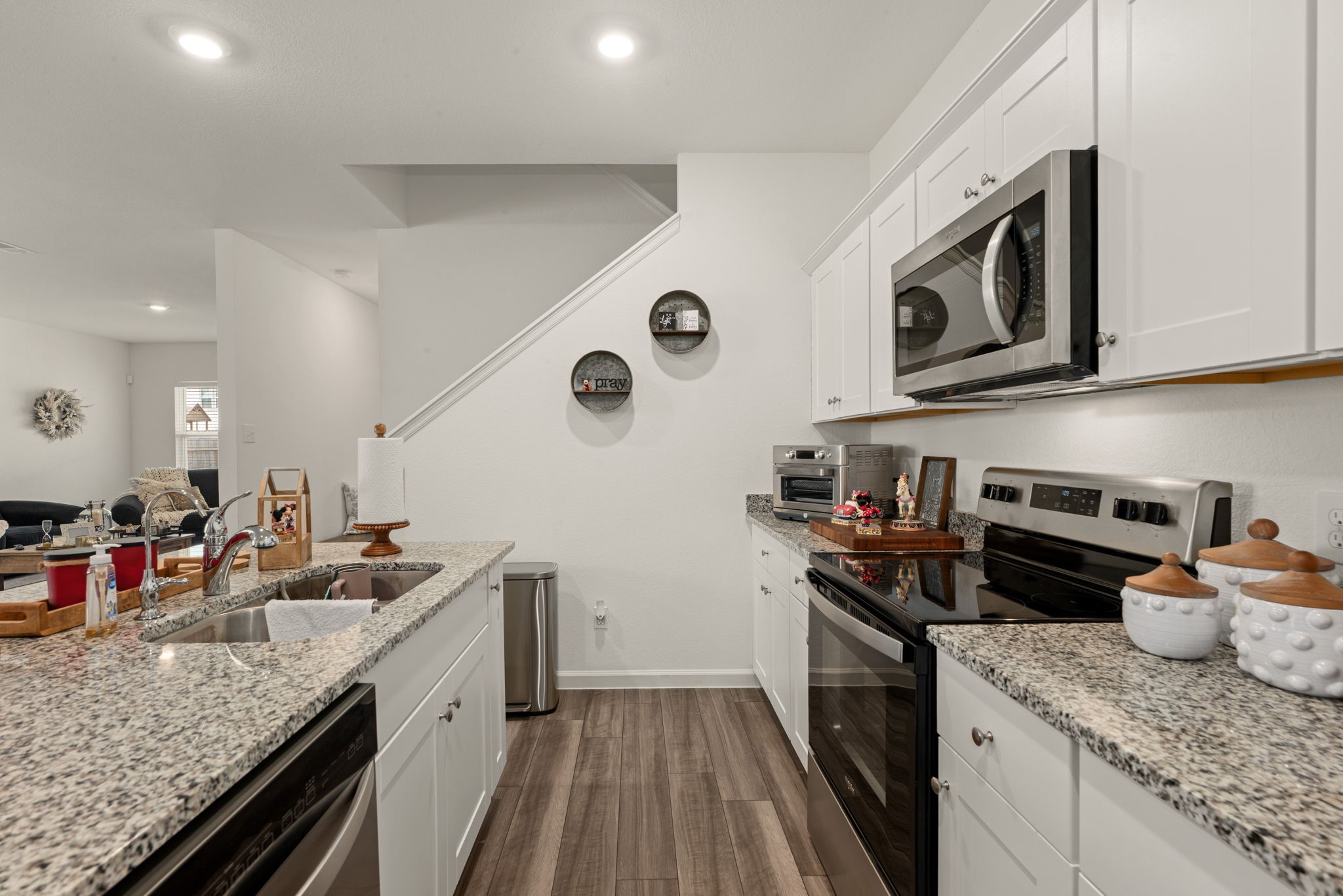 718 Amesbury Road Property Photo 10