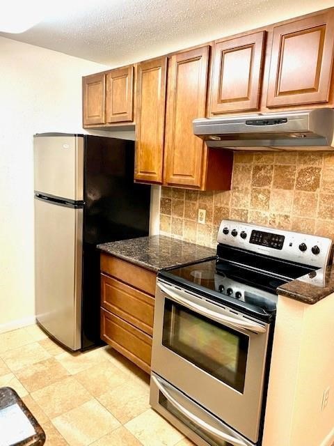 2350 Bering Drive 8 Property Photo 2
