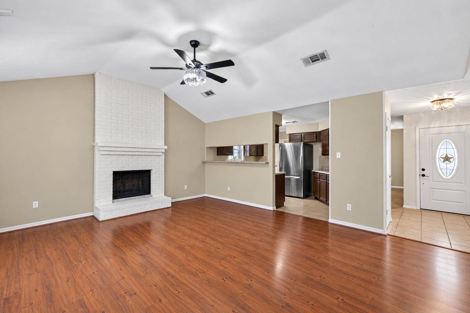 3006 Sandpiper Drive, Baytown Tx 77521 Property Photo 2