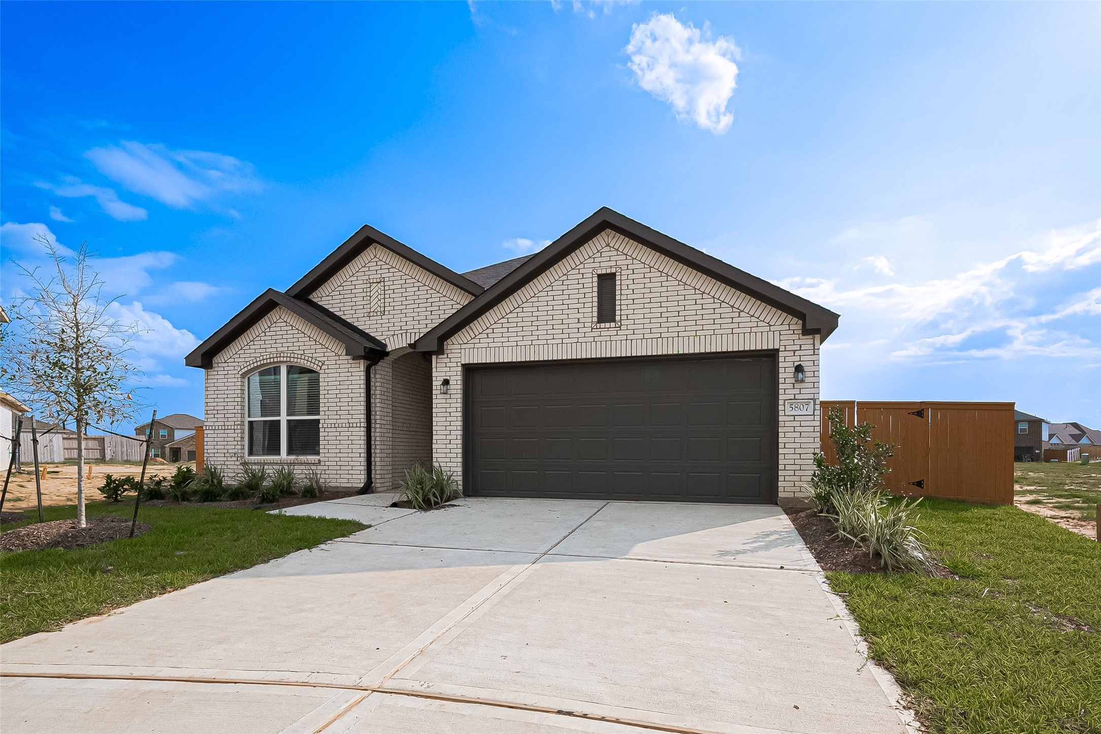 27227 Blue Pool Drive Property Photo 1