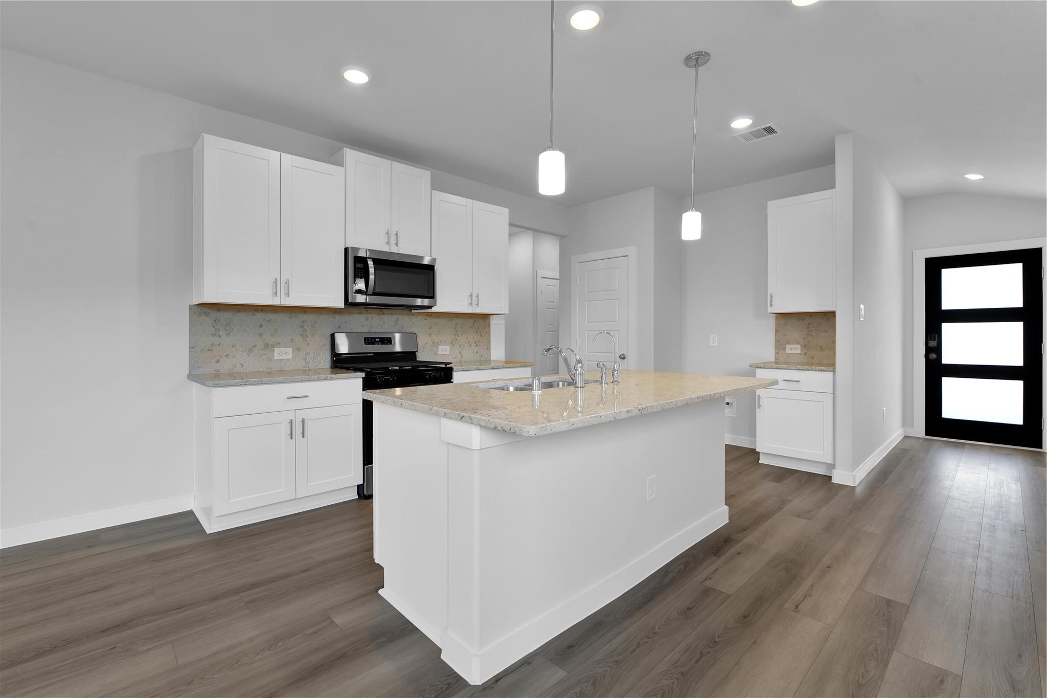 18626 Etta Pines Circle Property Photo 3