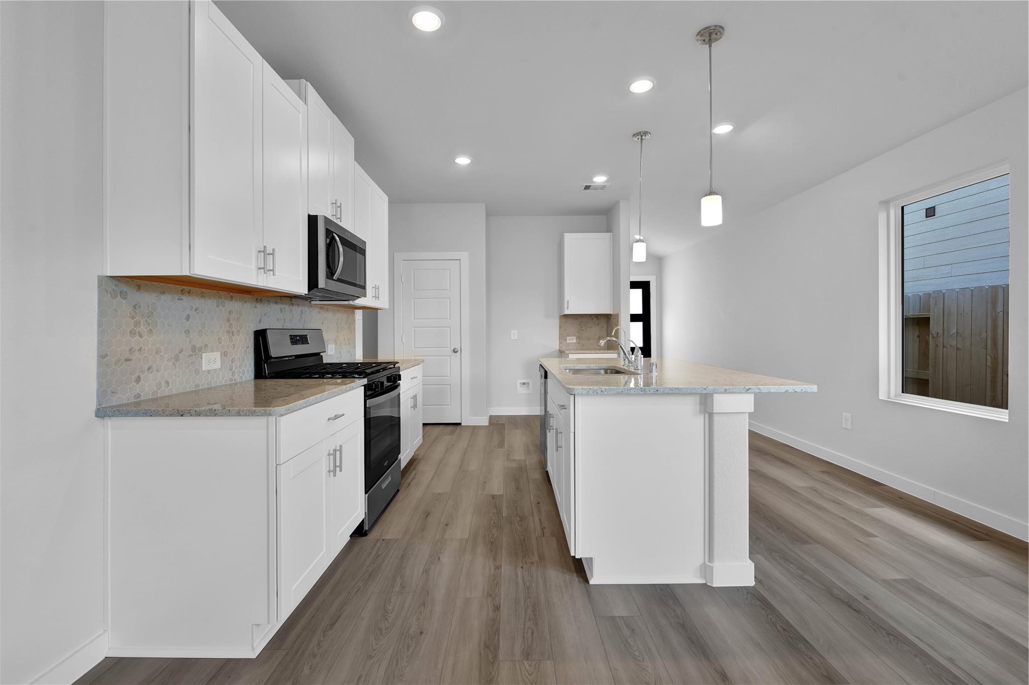 18626 Etta Pines Circle Property Photo 4