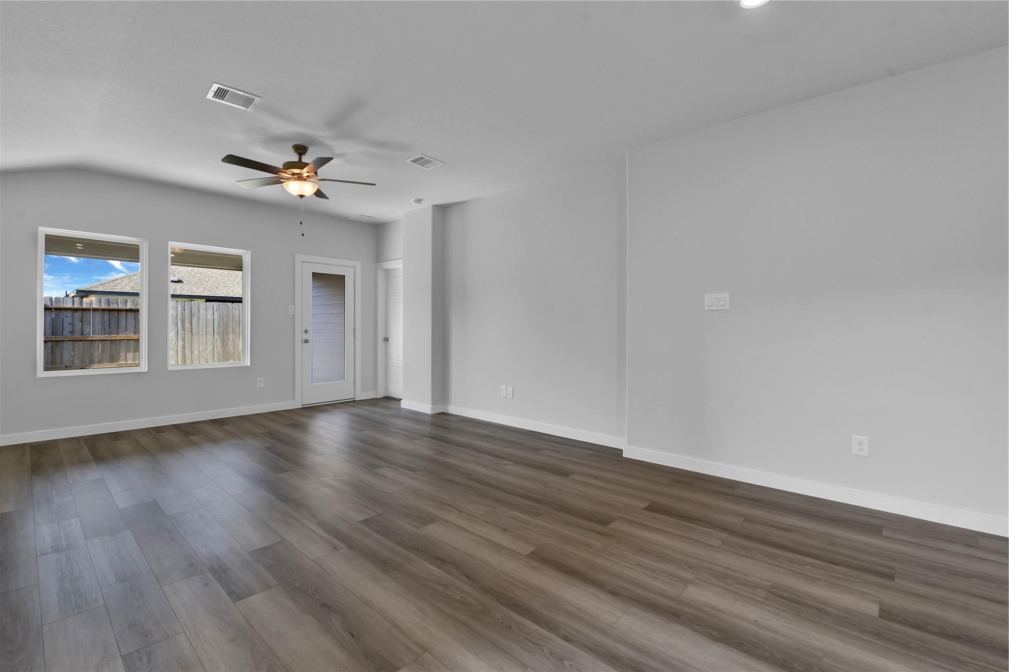 18626 Etta Pines Circle Property Photo 6