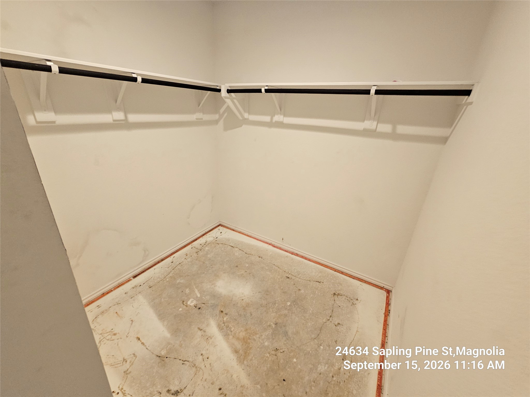 24634 Sapling Pine Street Property Photo 10